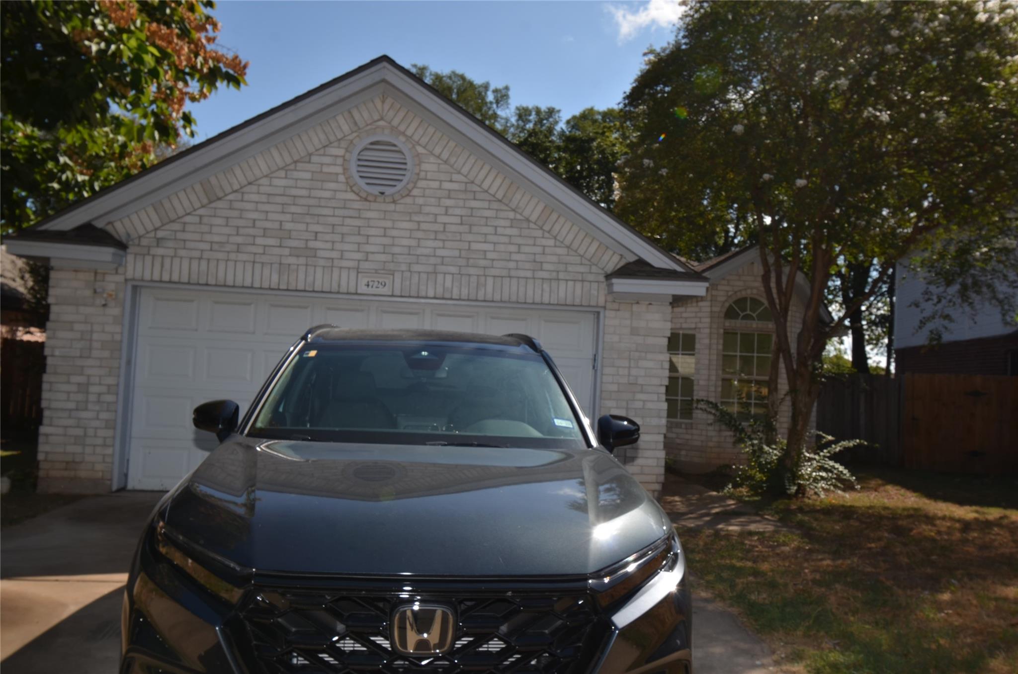4729 Castleman Dr Property Photo 1