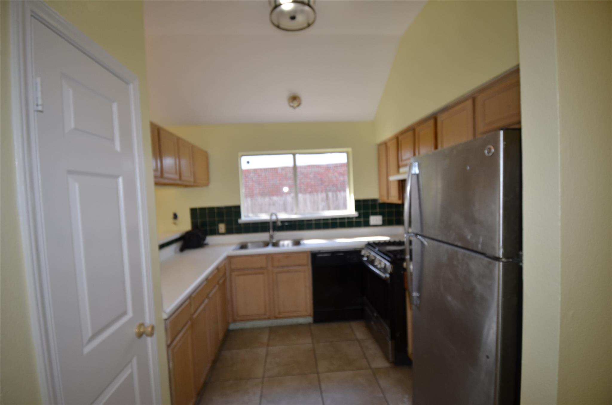 4729 Castleman Dr Property Photo 9