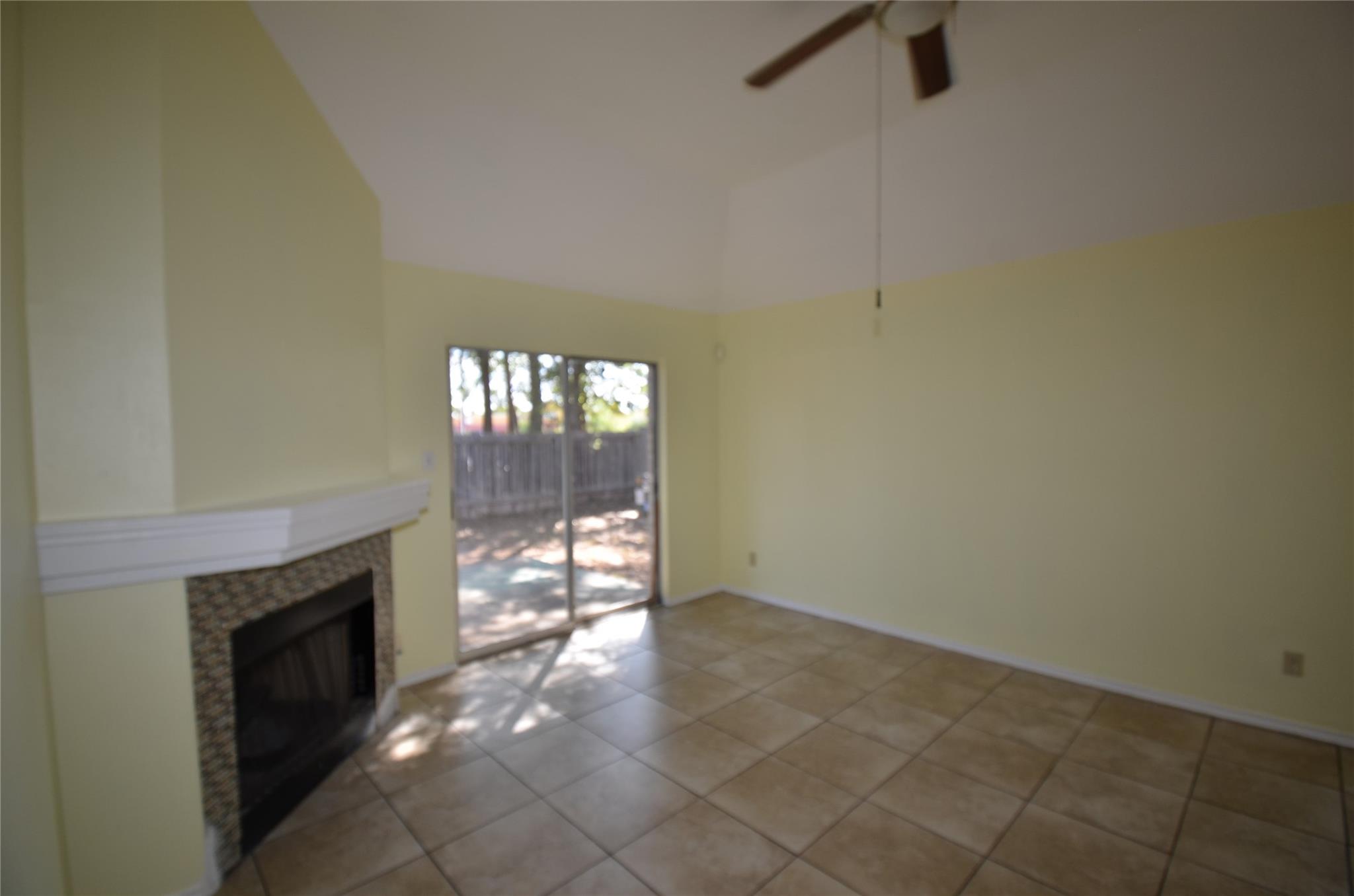 4729 Castleman Dr Property Photo 16