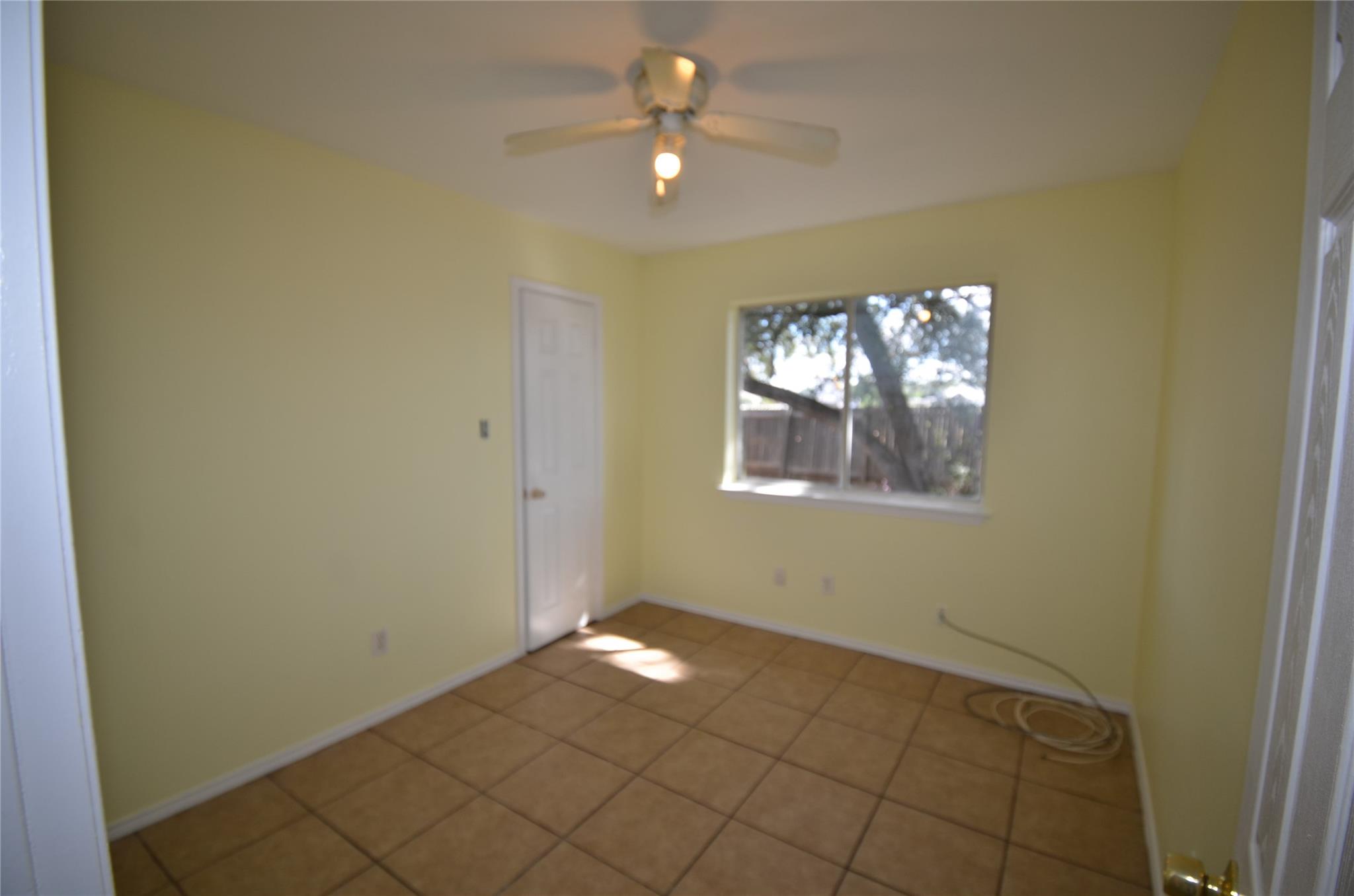 4729 Castleman Dr Property Photo 17