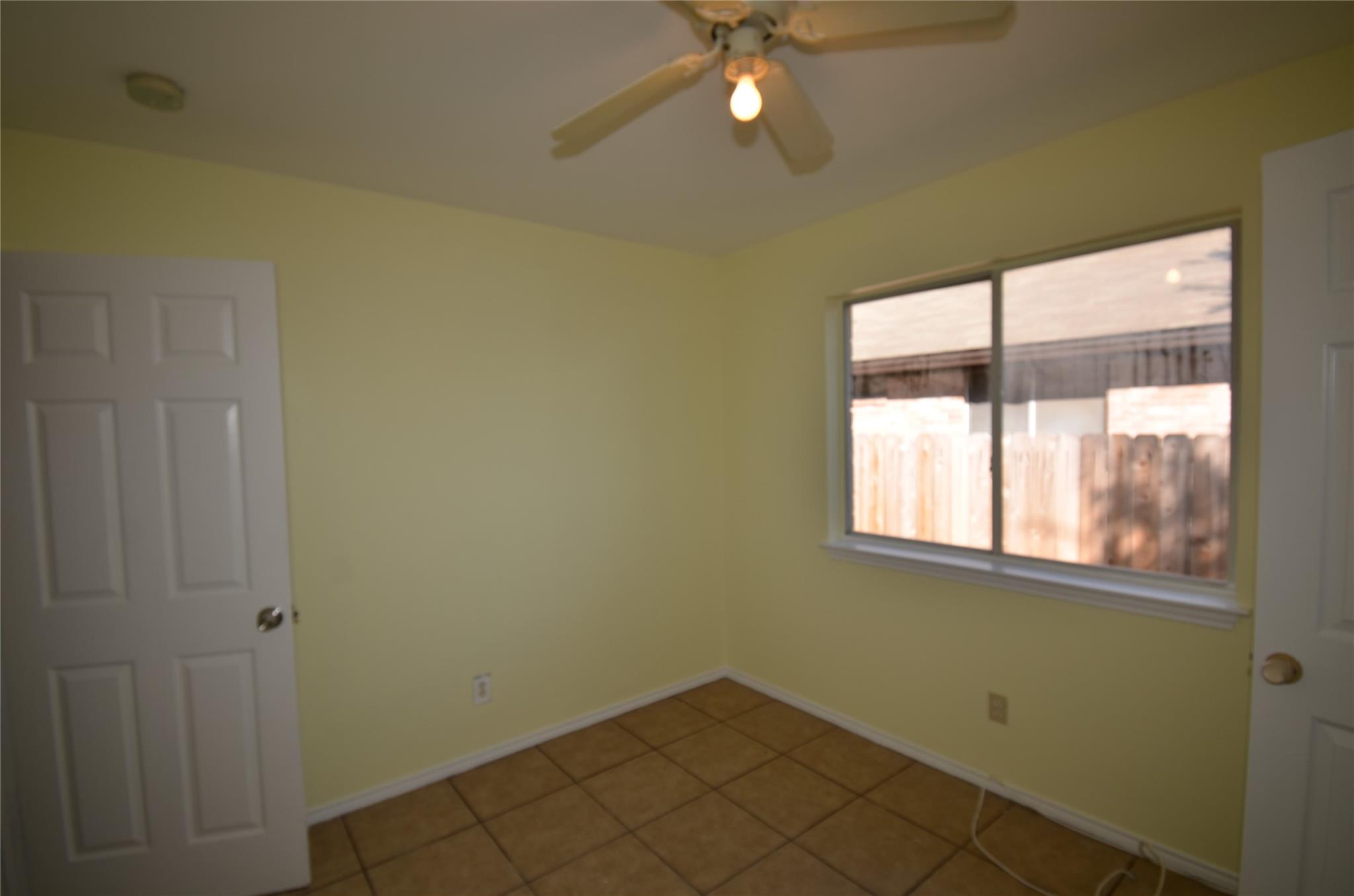 4729 Castleman Dr Property Photo 22