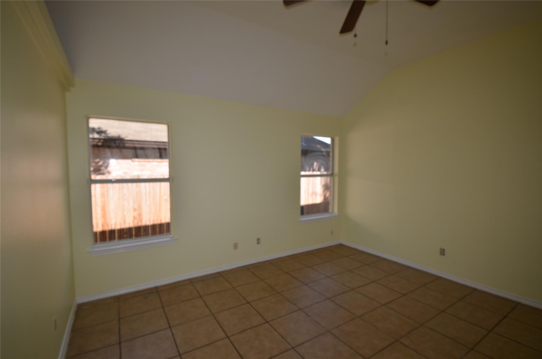 4729 Castleman Dr Property Photo 25