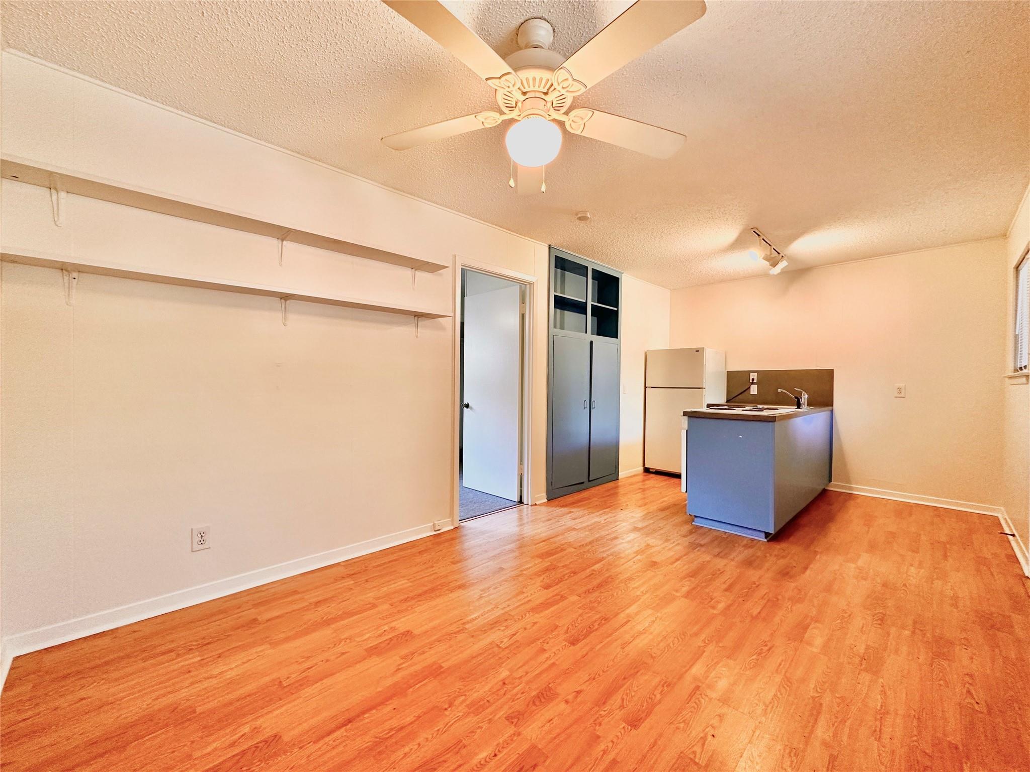 2721 Hemphill Park #b 103-21a Property Photo 1