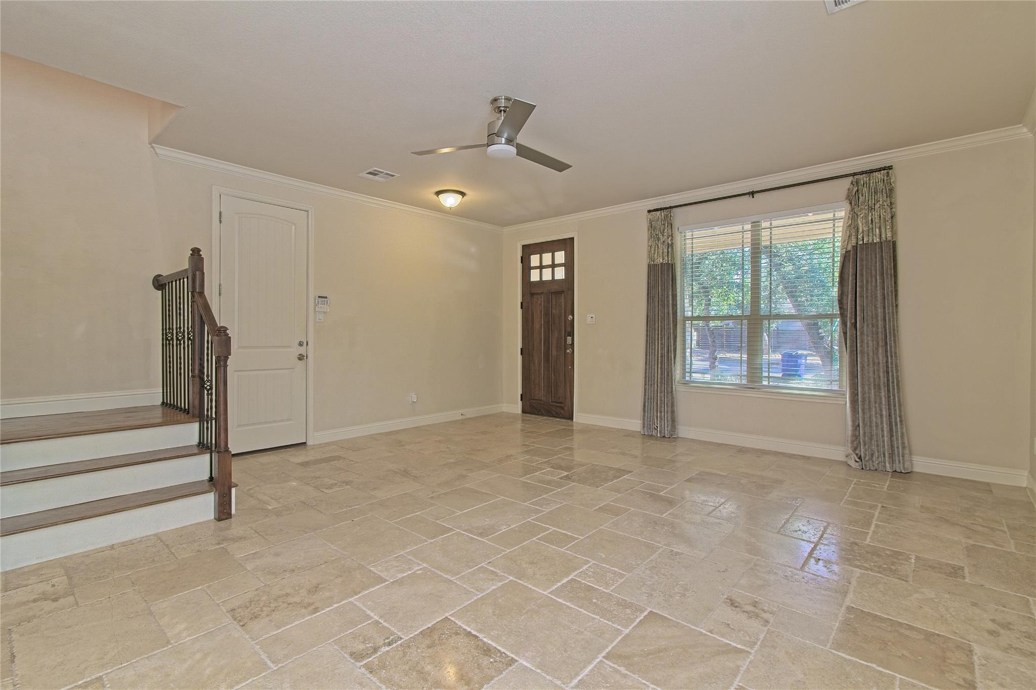 11201 Zimmerman Ln Property Photo 5