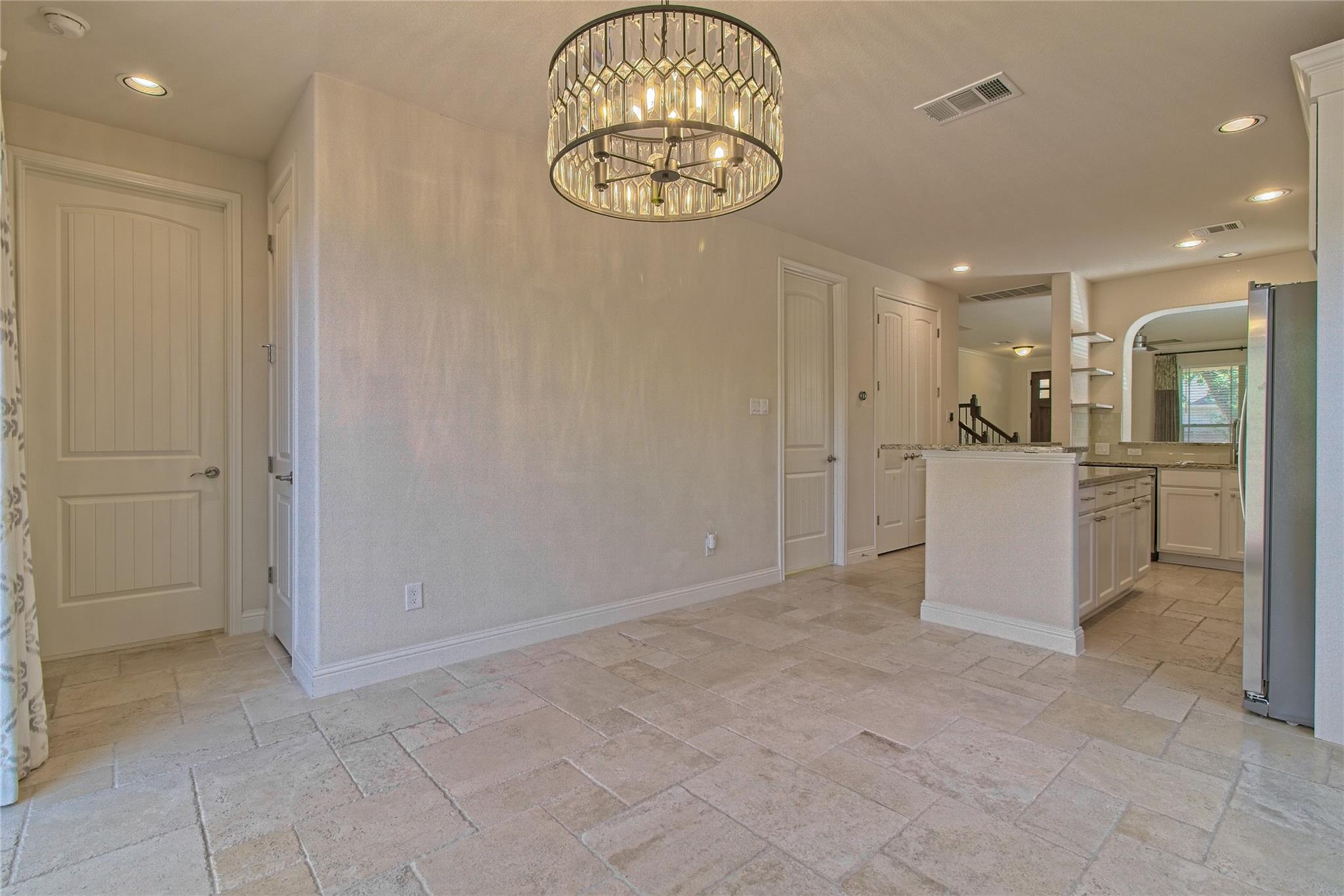 11201 Zimmerman Ln Property Photo 12