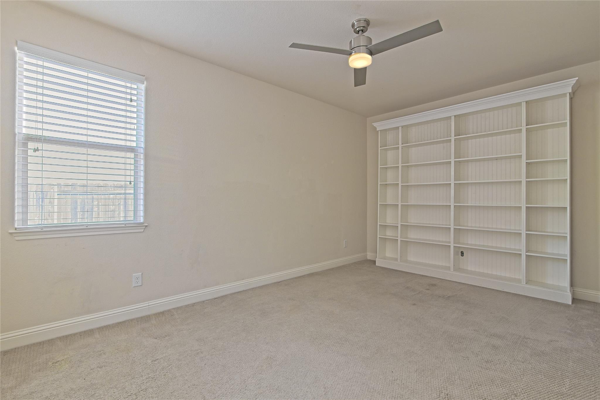11201 Zimmerman Ln Property Photo 16