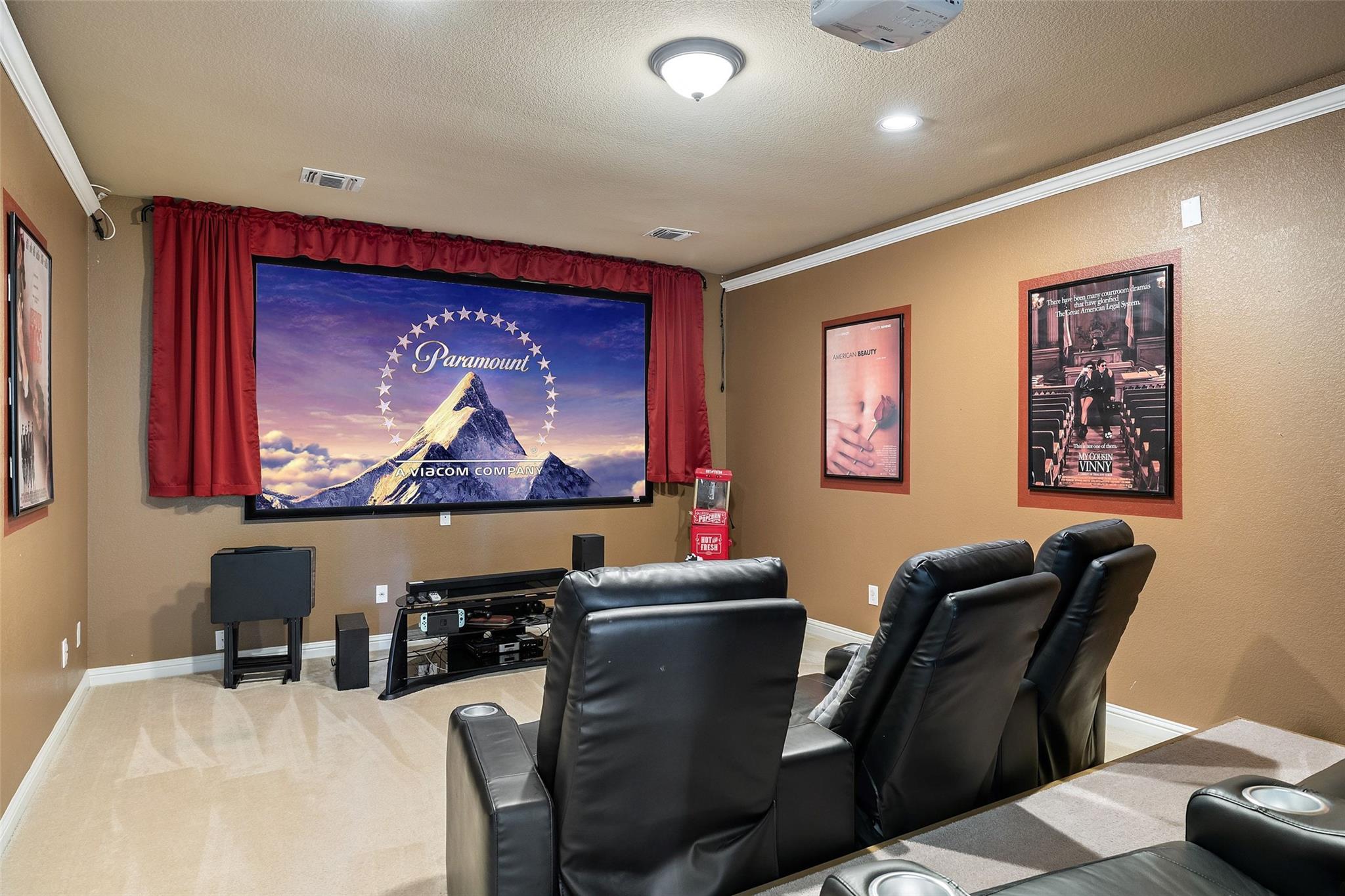 2474 Santa Barbara Loop Property Photo 16