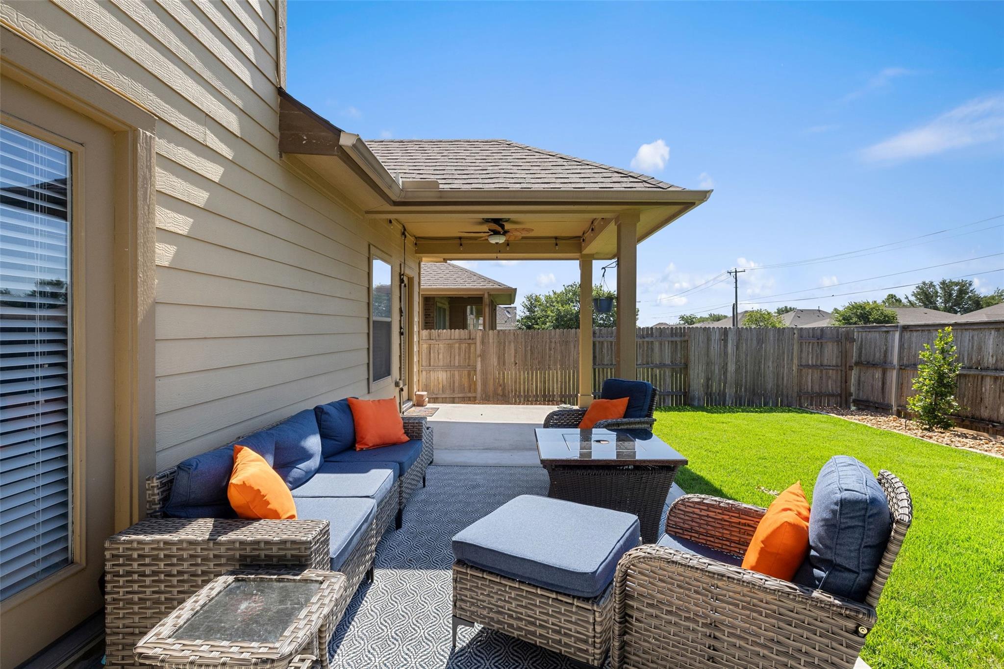 2474 Santa Barbara Loop Property Photo 29