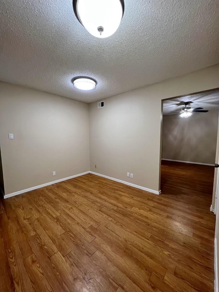 202 E 32 St #6 Property Photo 4