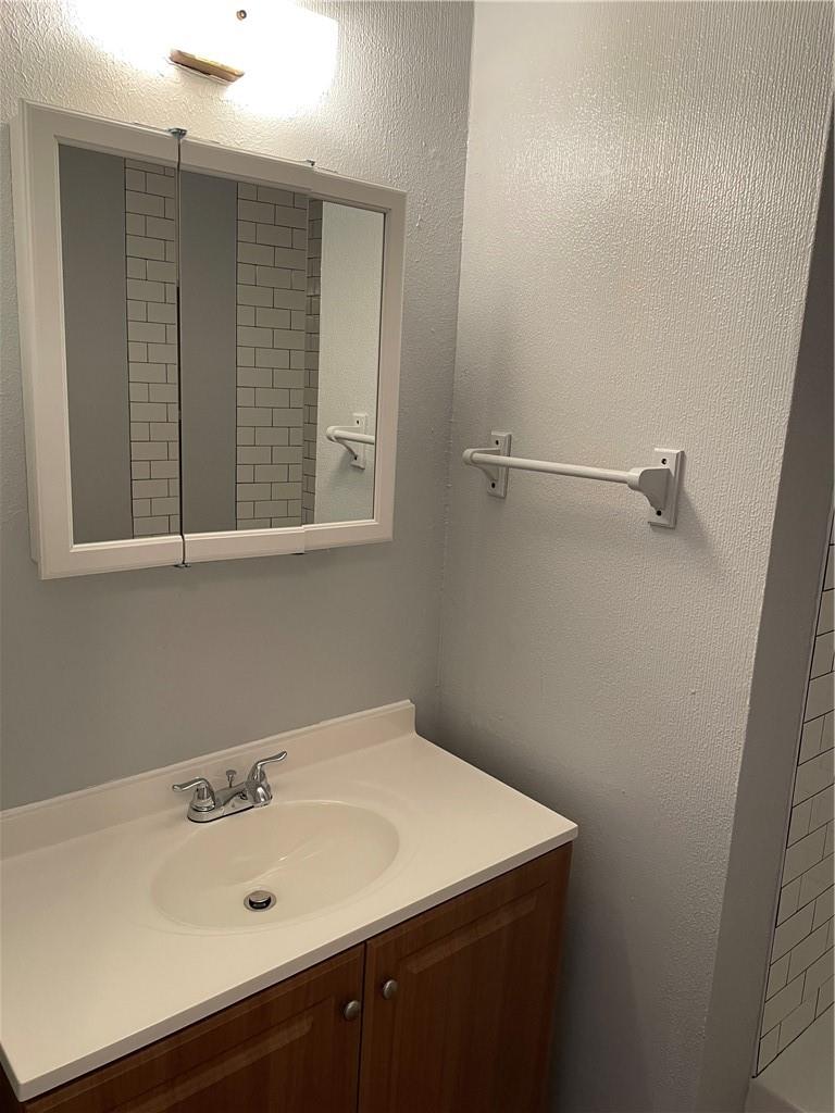 105 Meteor Dr #a Property Photo 5