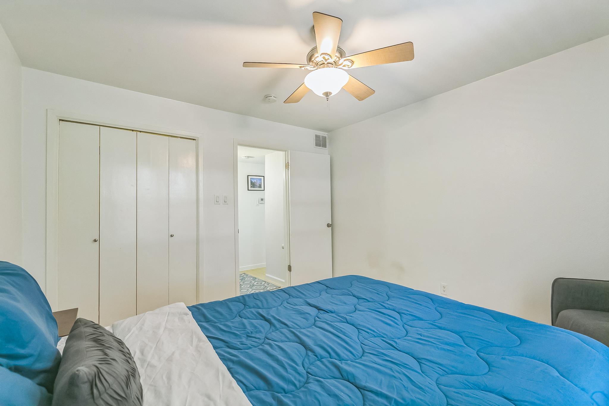 300 Crockett St #210 Property Photo 11