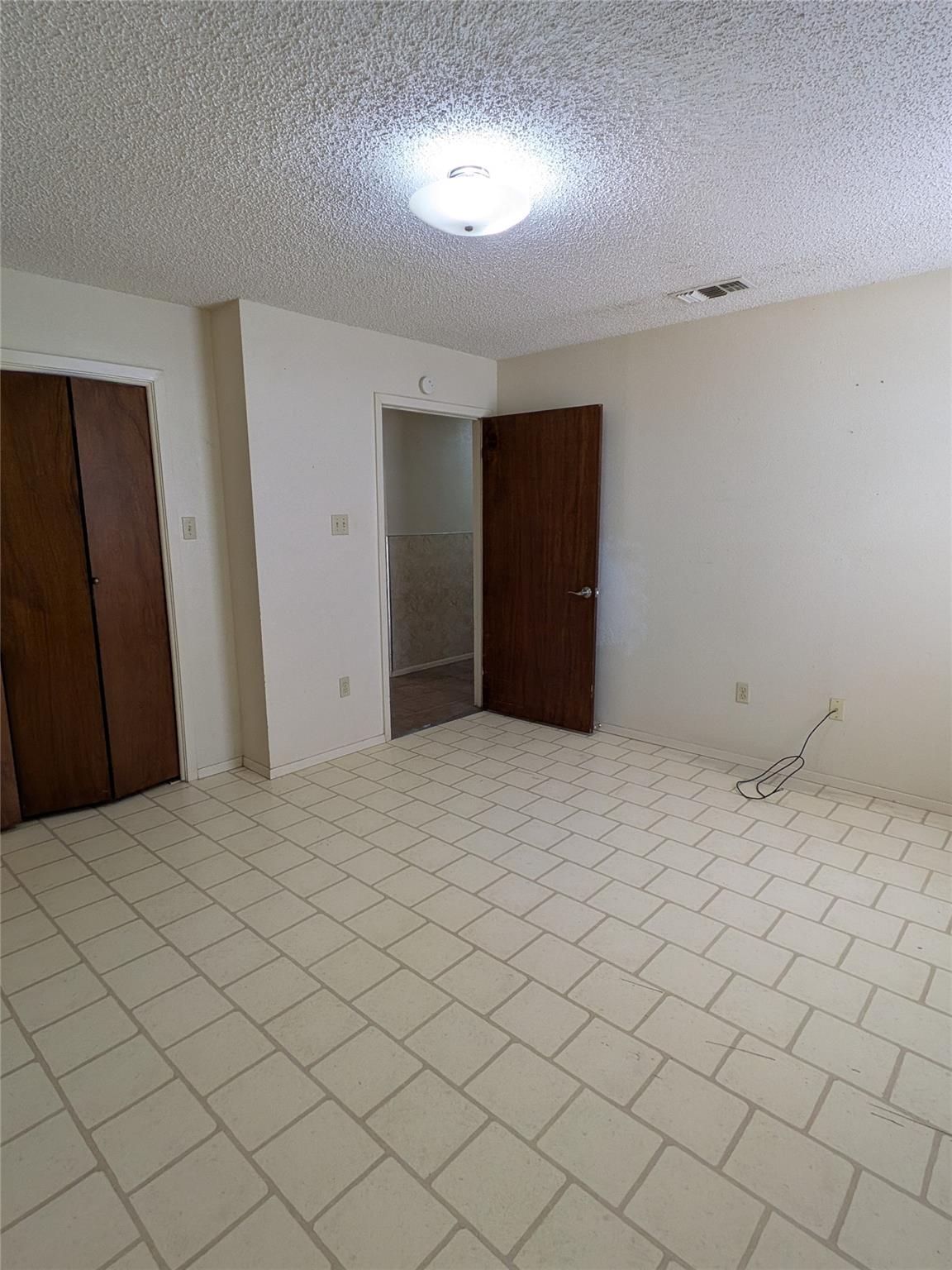 1507 Earle St Property Photo 8