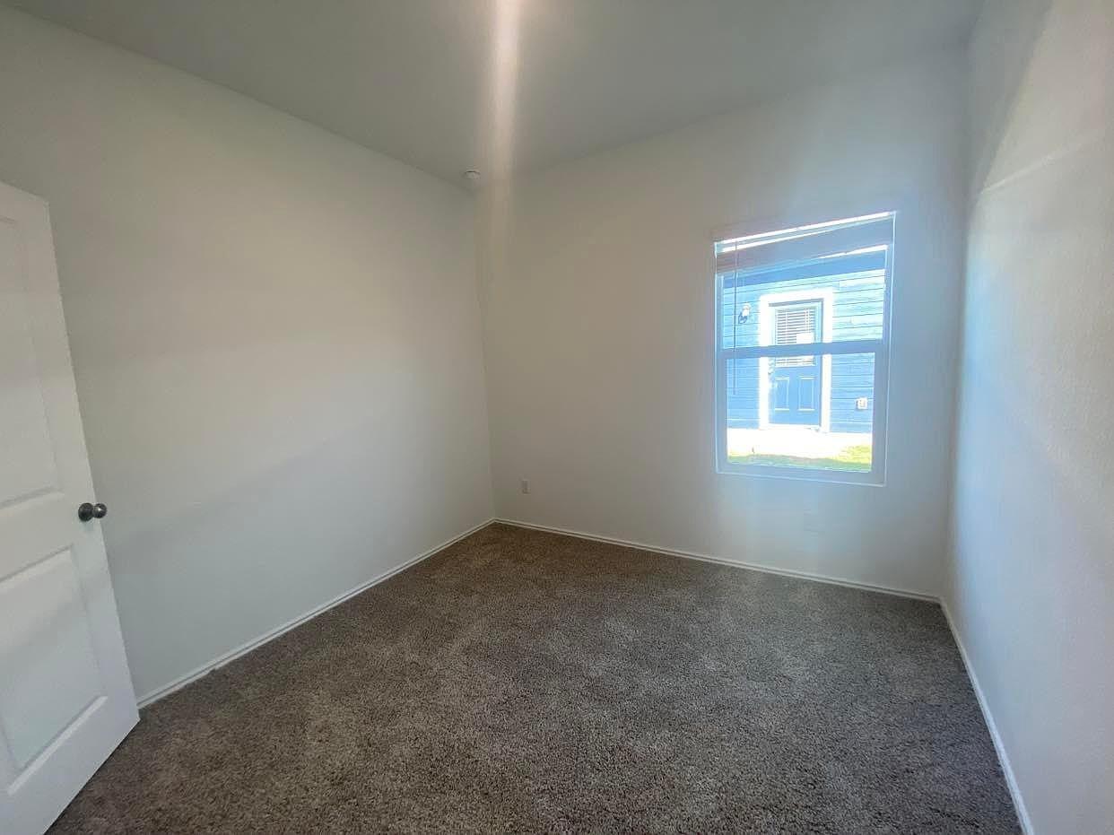 440 Gabbro Gdns Property Photo 22