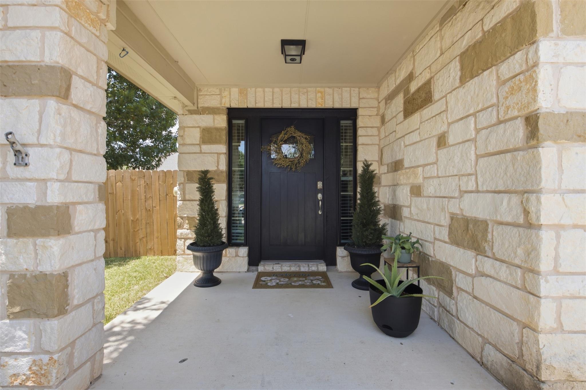 1617 Sunflower St Property Photo 1