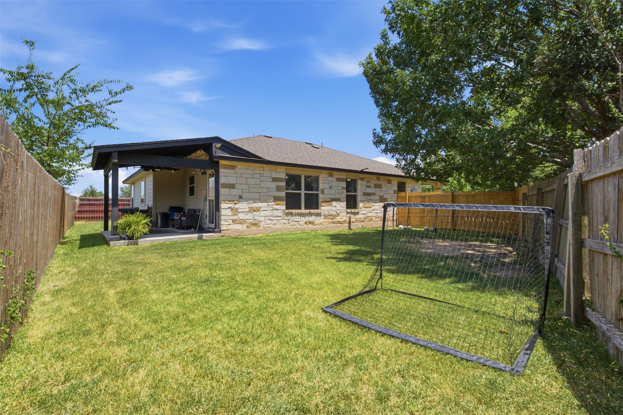1617 Sunflower St Property Photo 29