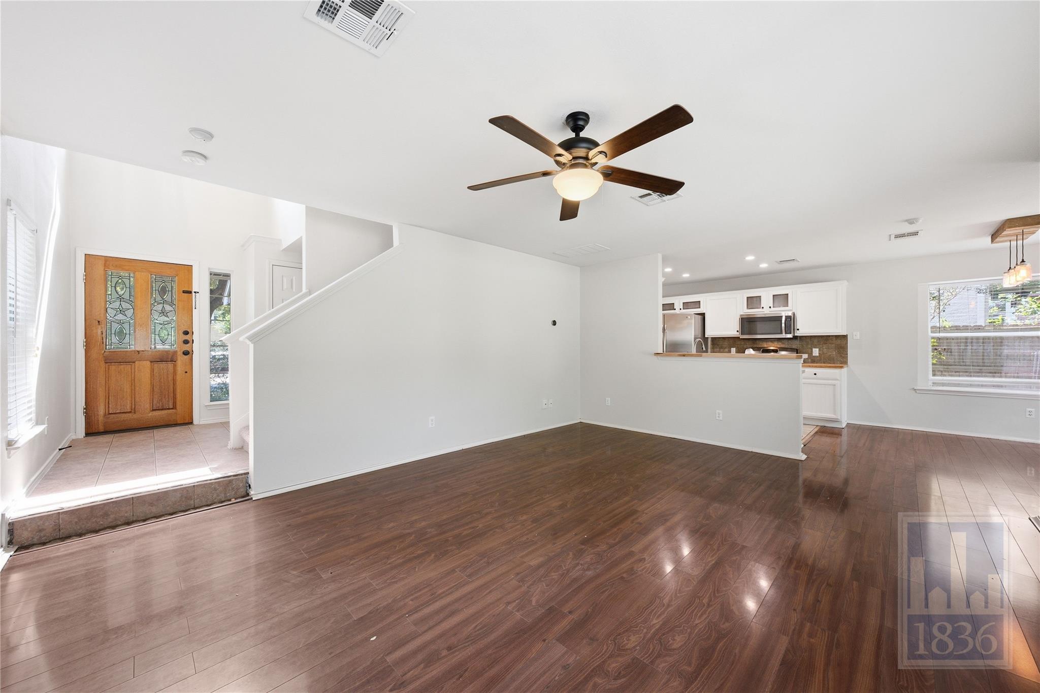1506 Fort Lloyd Pl Property Photo 4