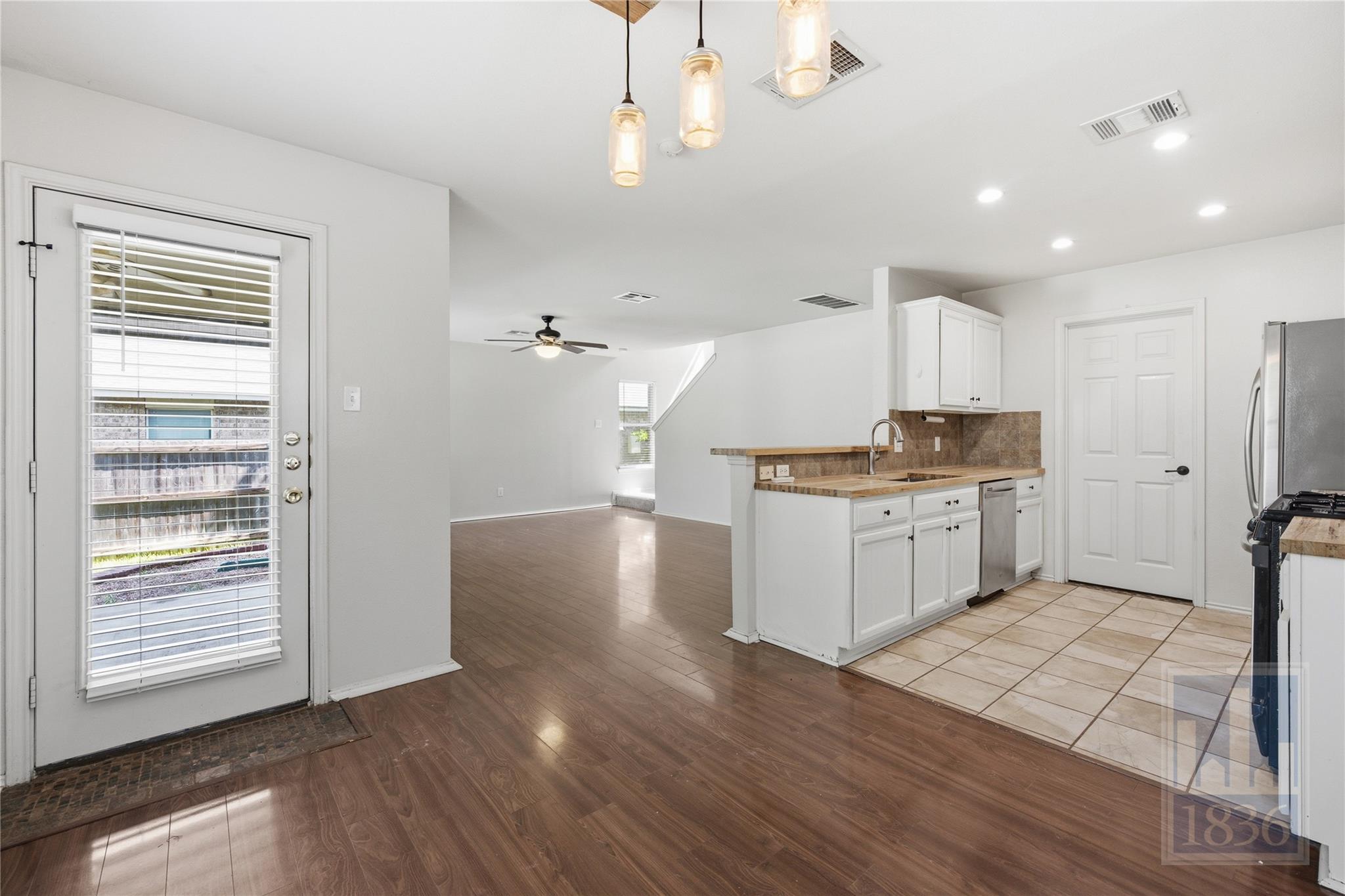 1506 Fort Lloyd Pl Property Photo 8