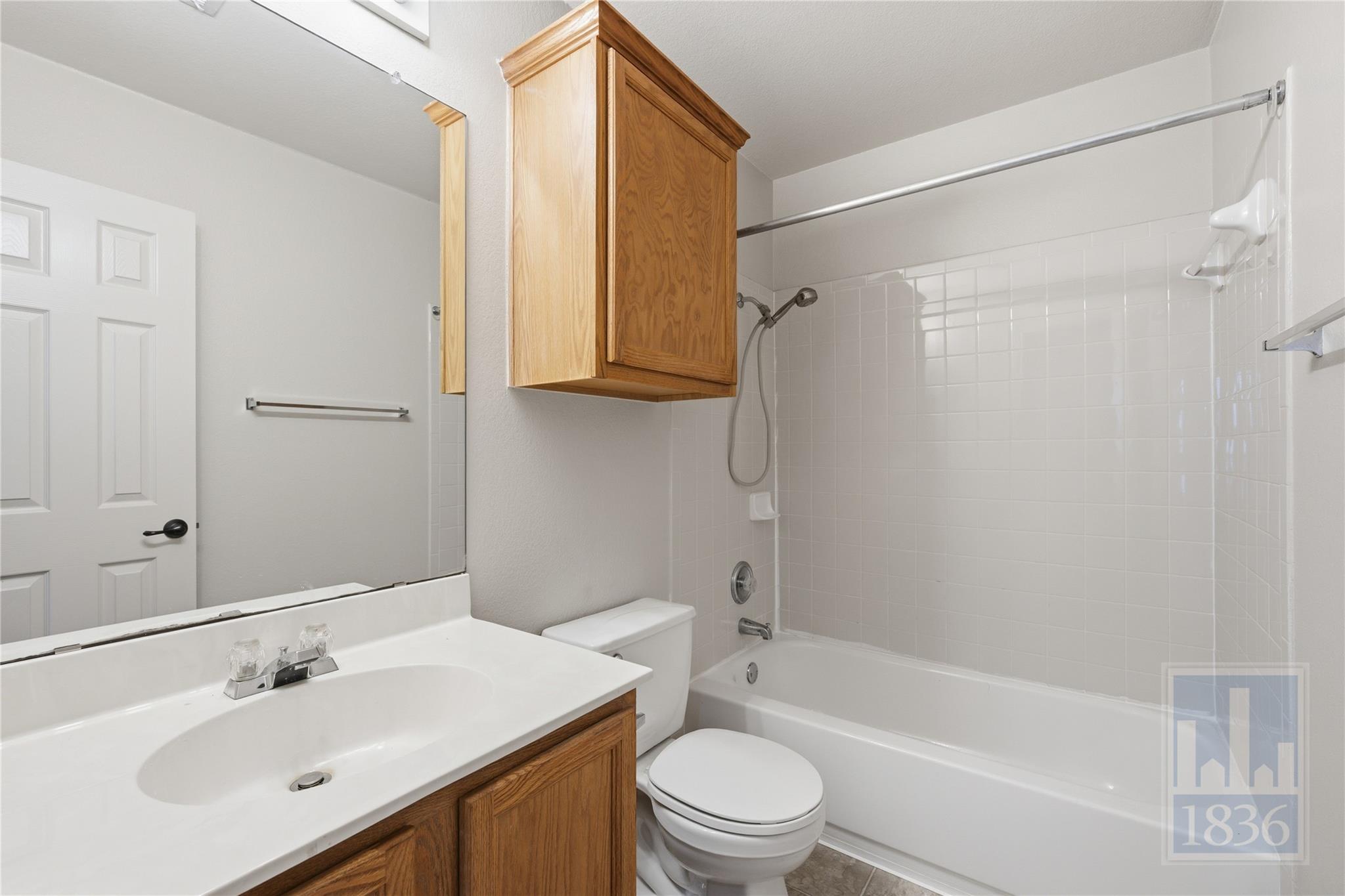1506 Fort Lloyd Pl Property Photo 9