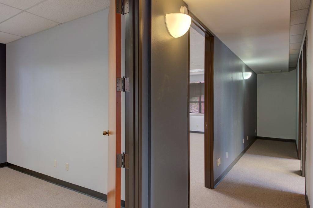 11824 Jollyville Rd #103 Property Photo 15