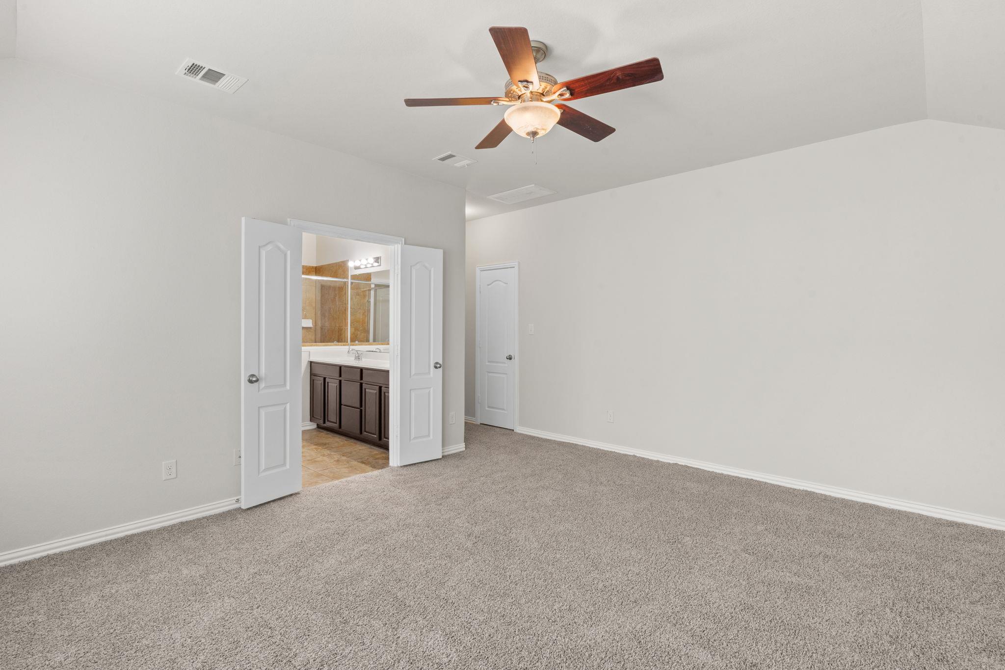 322 Strawberry Blonde Dr Property Photo 22