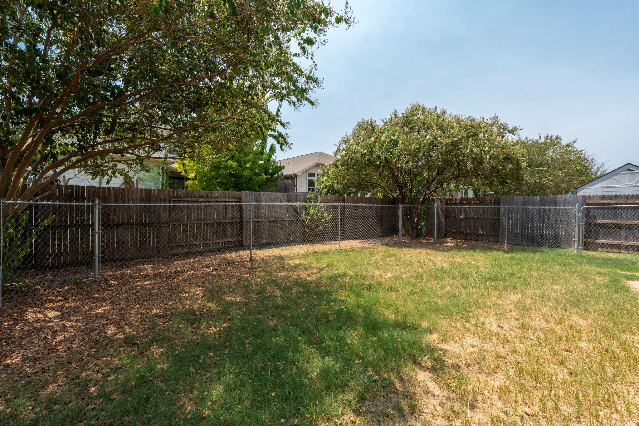 322 Strawberry Blonde Dr Property Photo 38