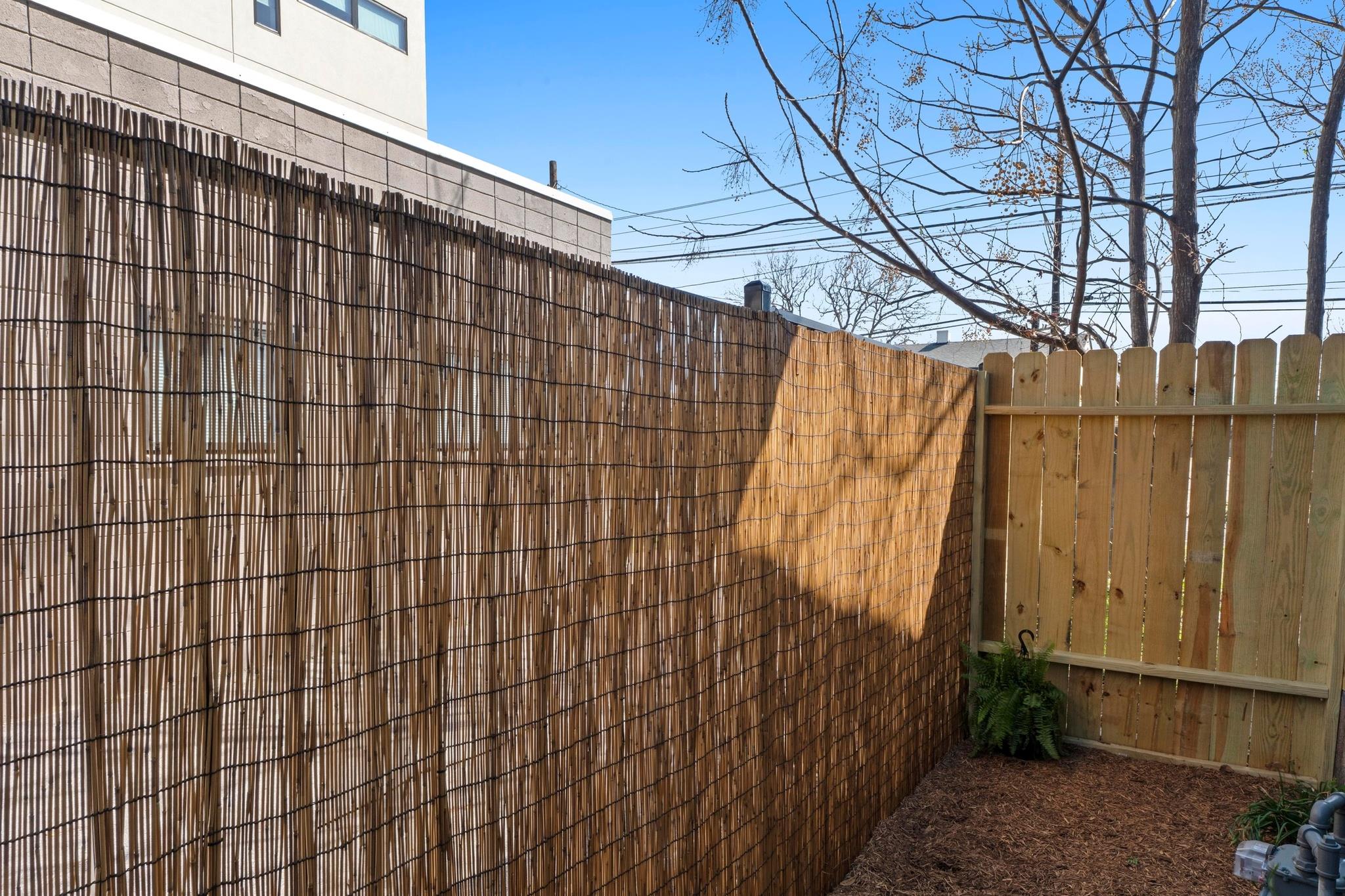 1308 E 12th St #b Property Photo 9