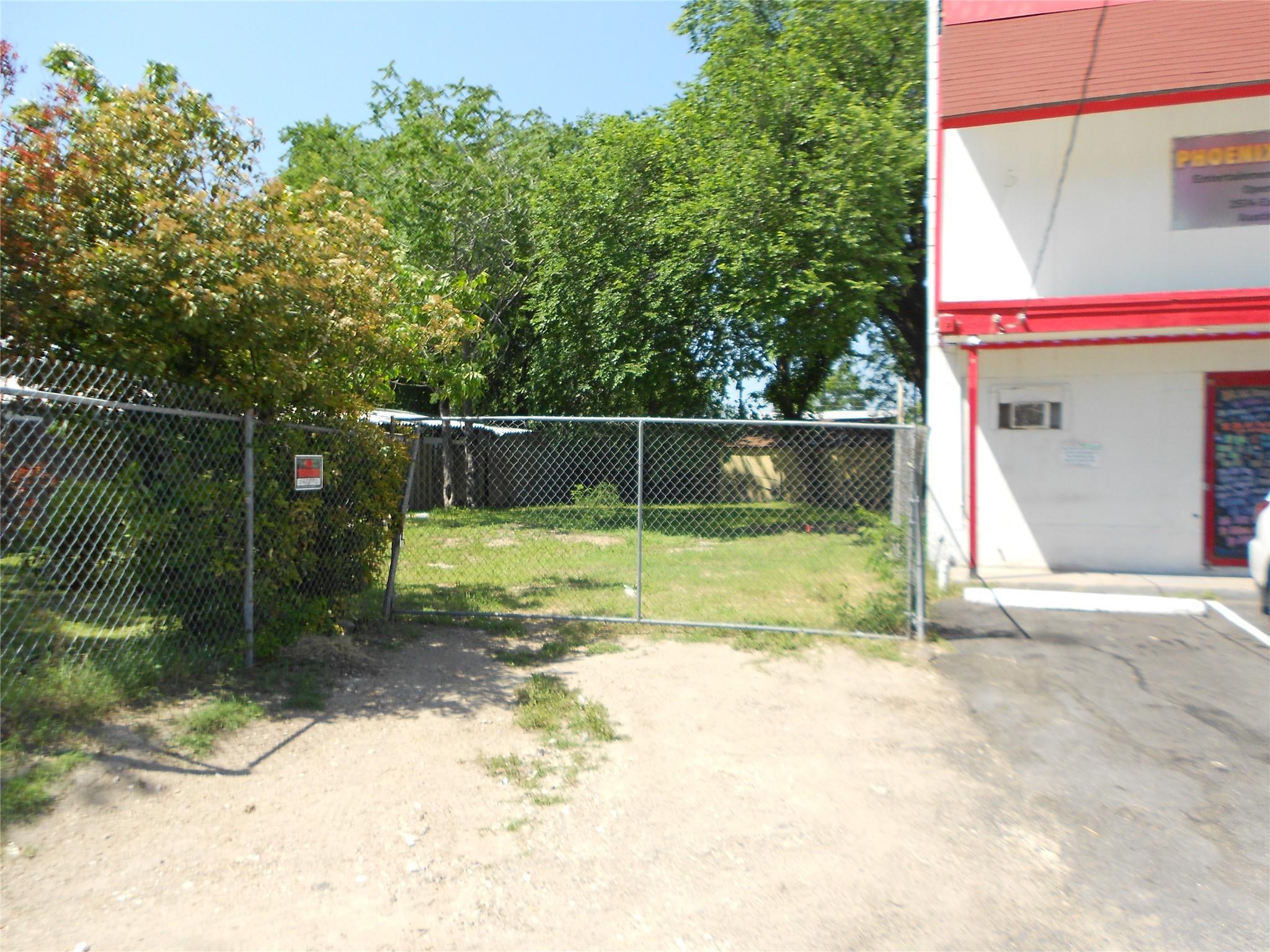 8388520 Property Photo 3