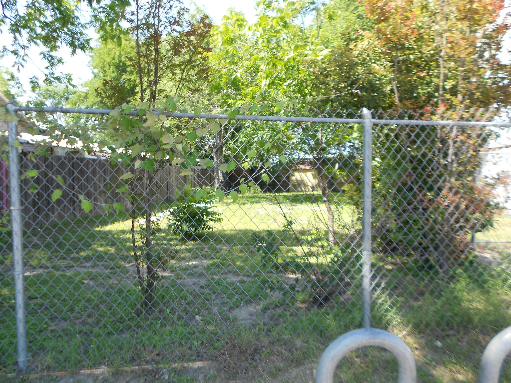 8388520 Property Photo 4