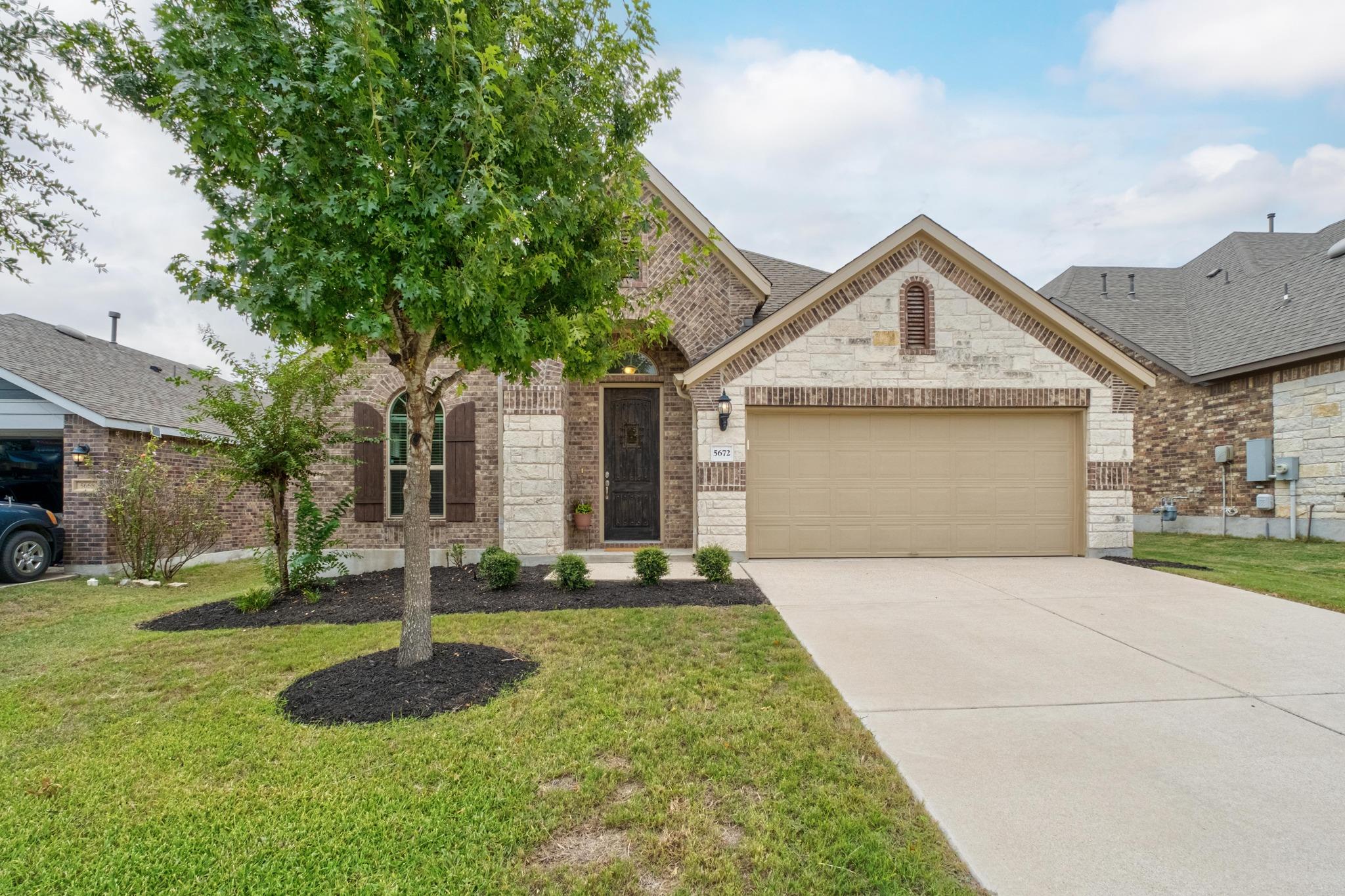 5672 Corsica Loop Property Photo 1