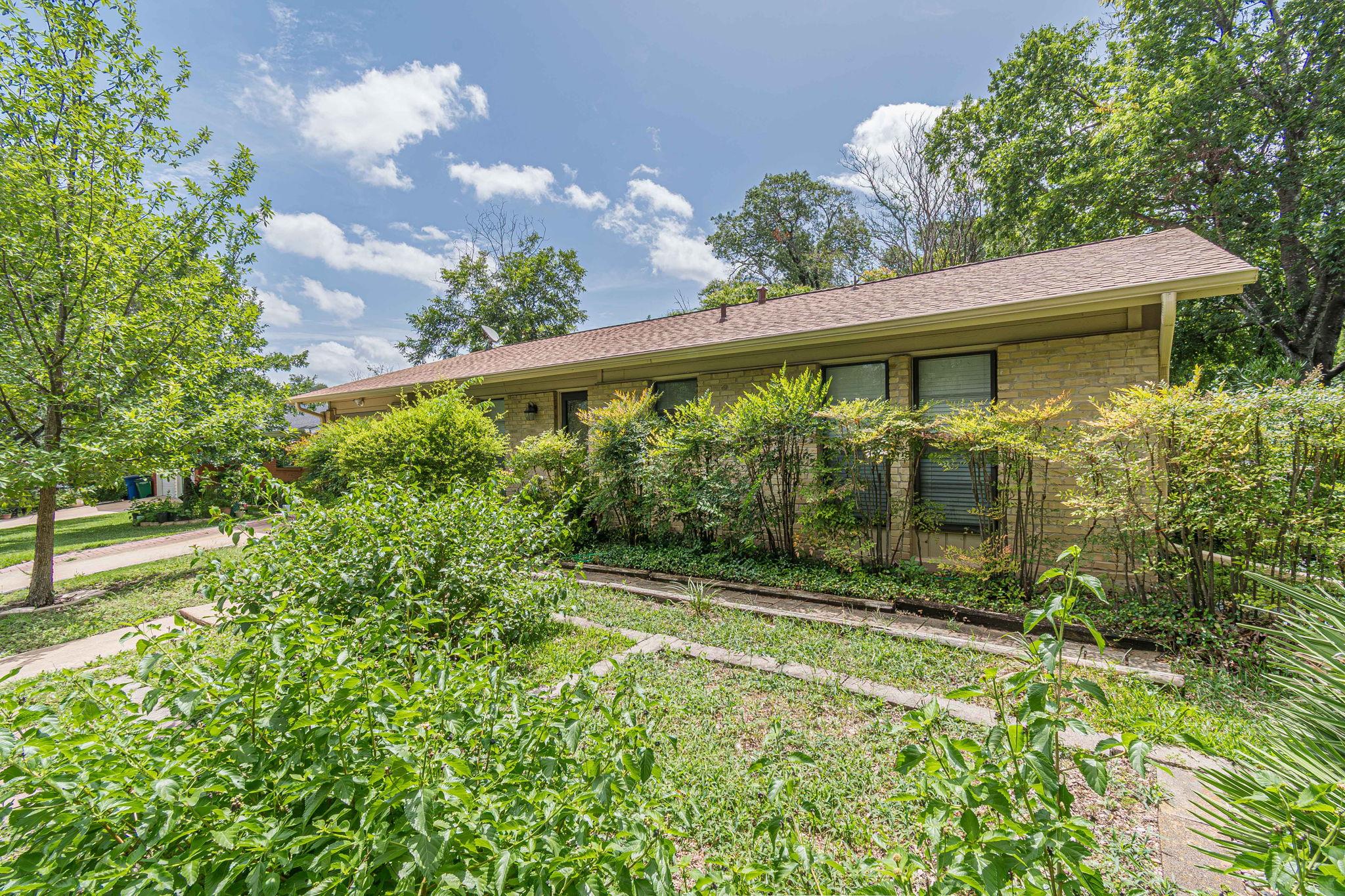 8415 Shenandoah Dr Property Photo 1