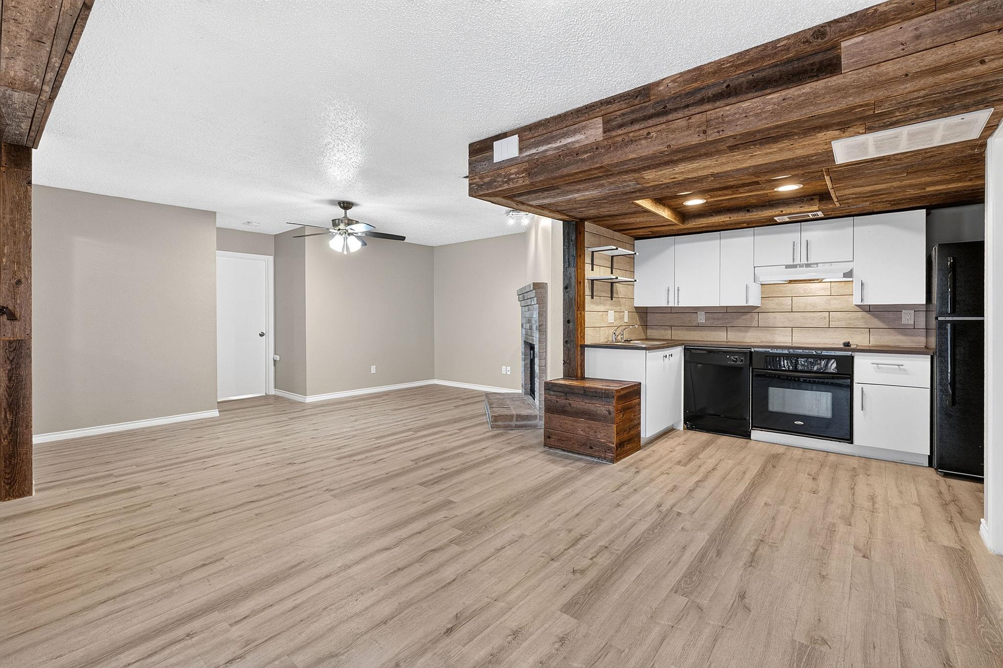 8390269 Property Photo 2