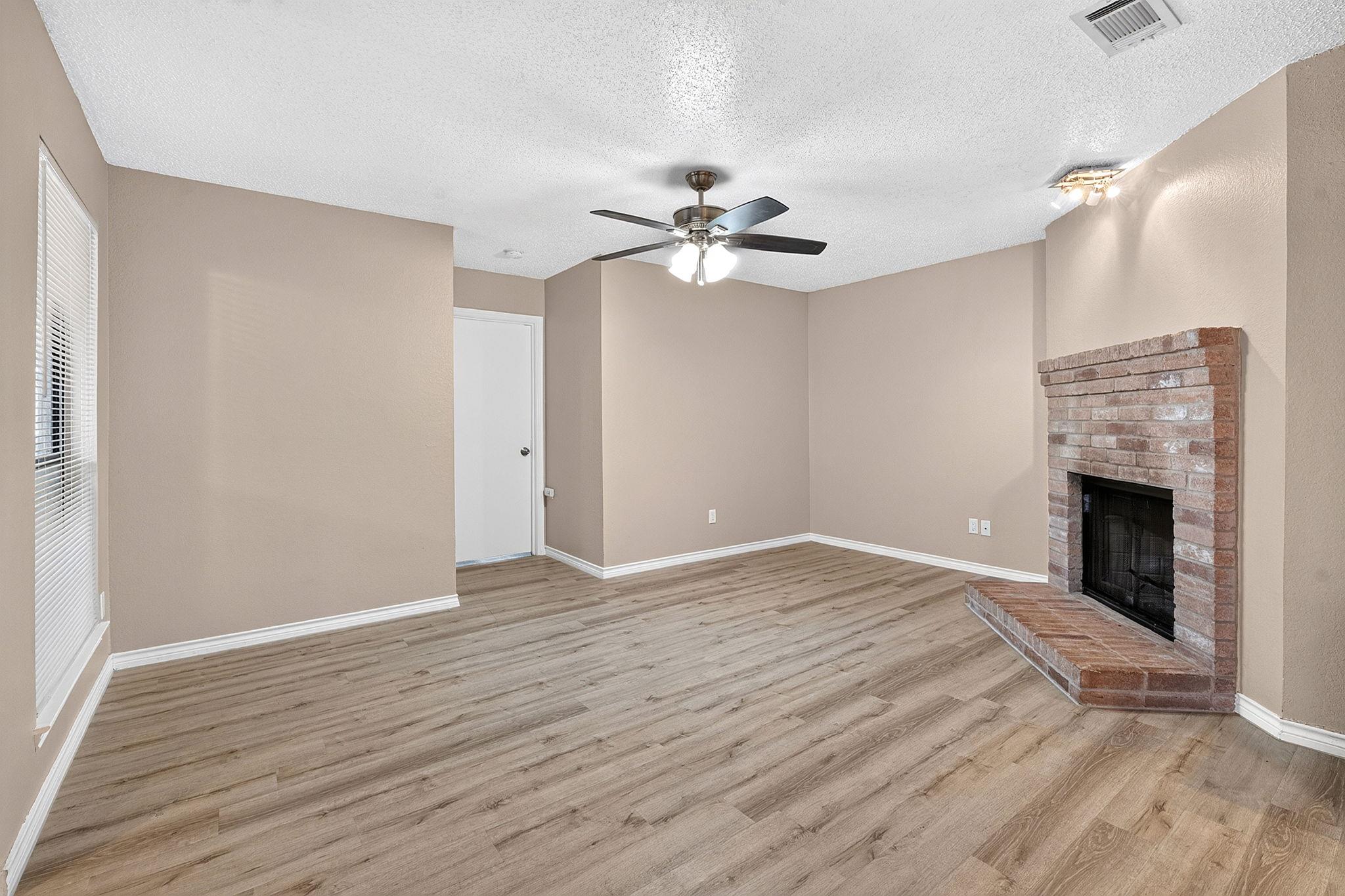 8390269 Property Photo 5
