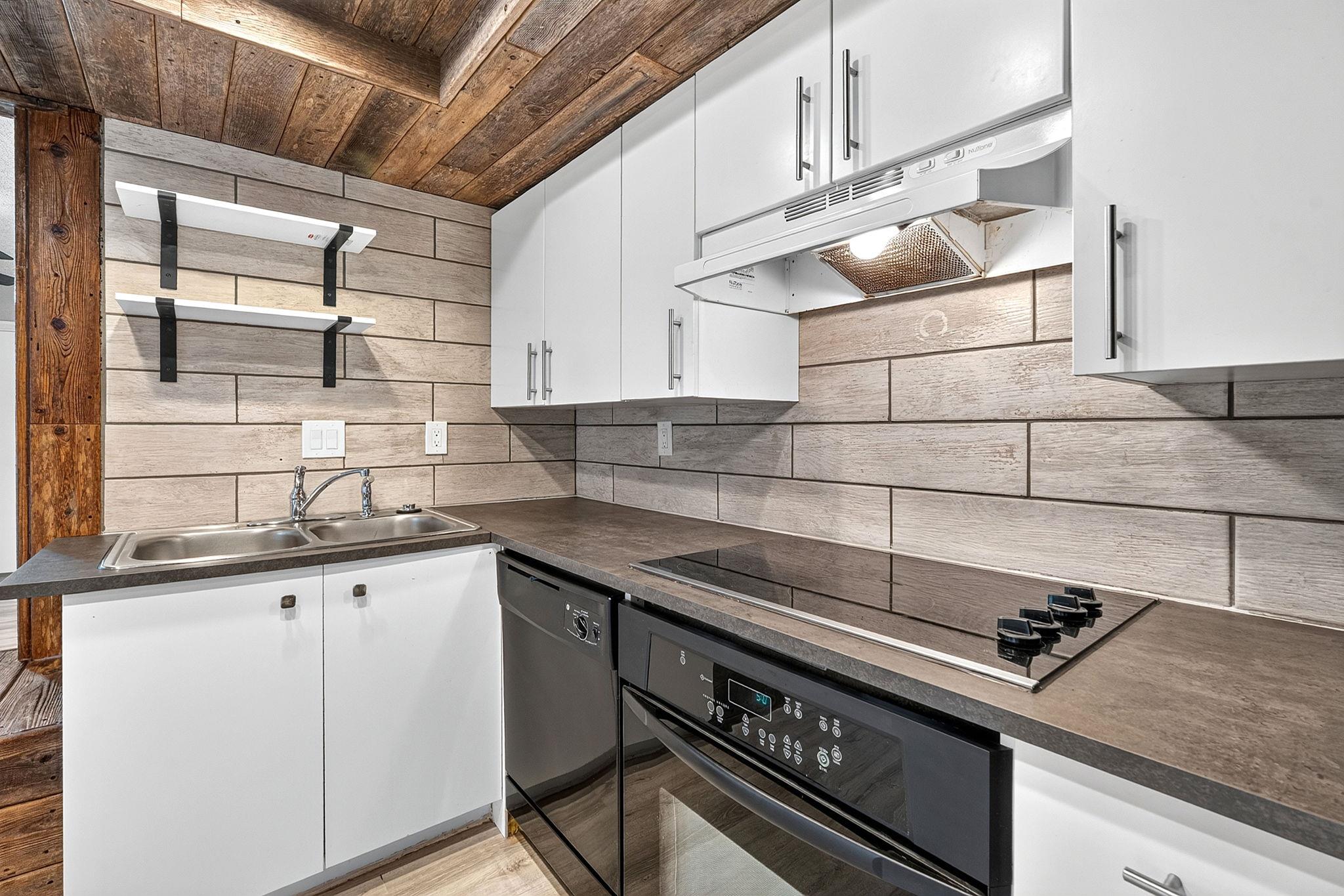 8390269 Property Photo 8