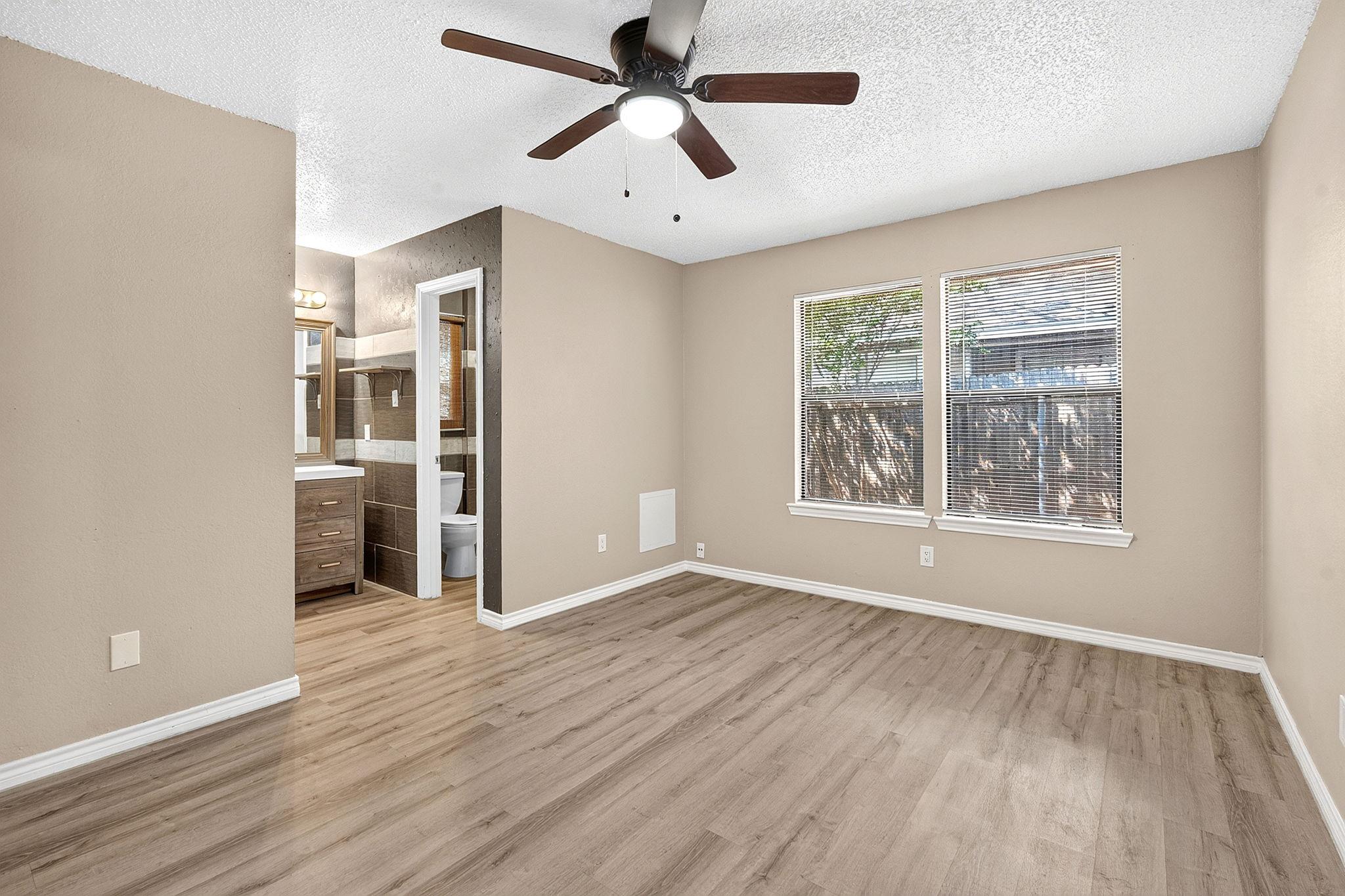 8390269 Property Photo 9