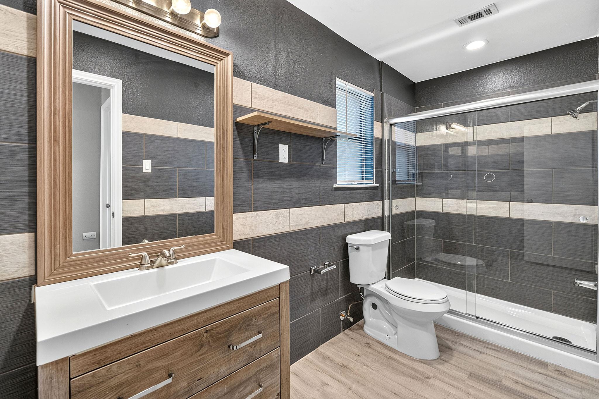 8390269 Property Photo 14