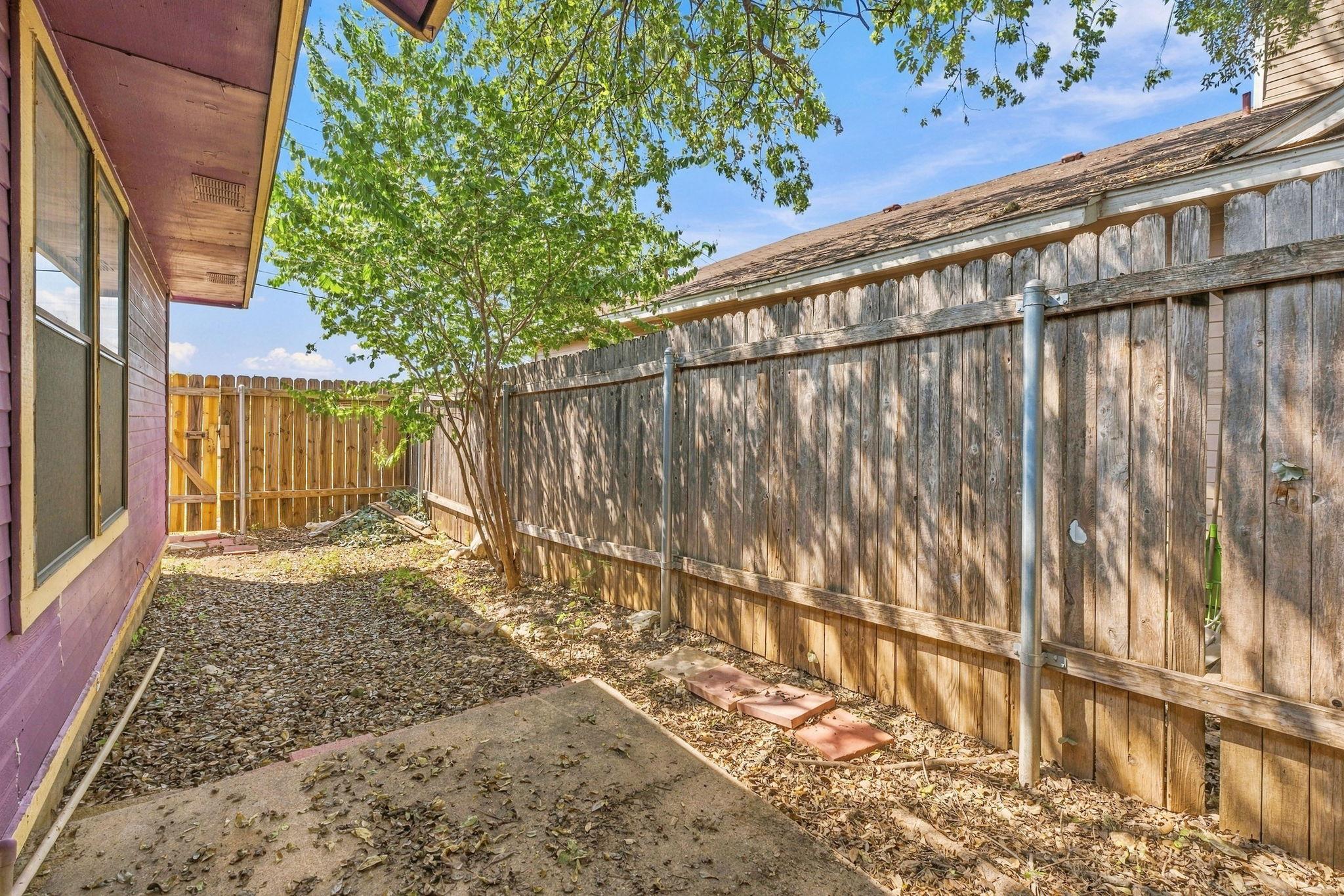 8390269 Property Photo 16