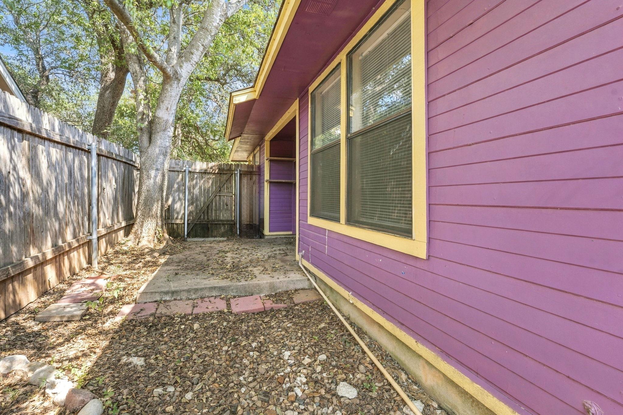 8390269 Property Photo 17