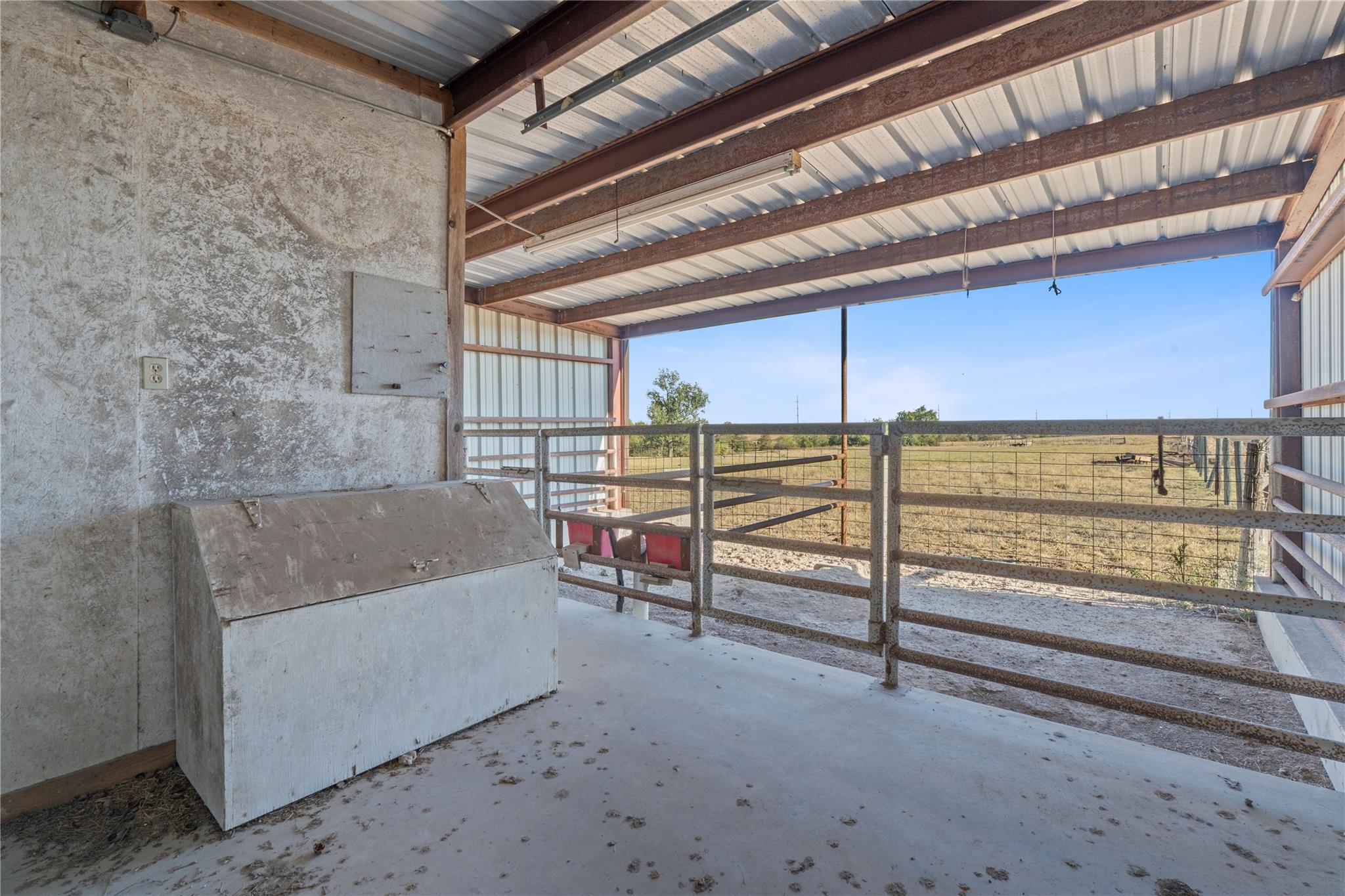 400 County Road 483 None Property Photo 32