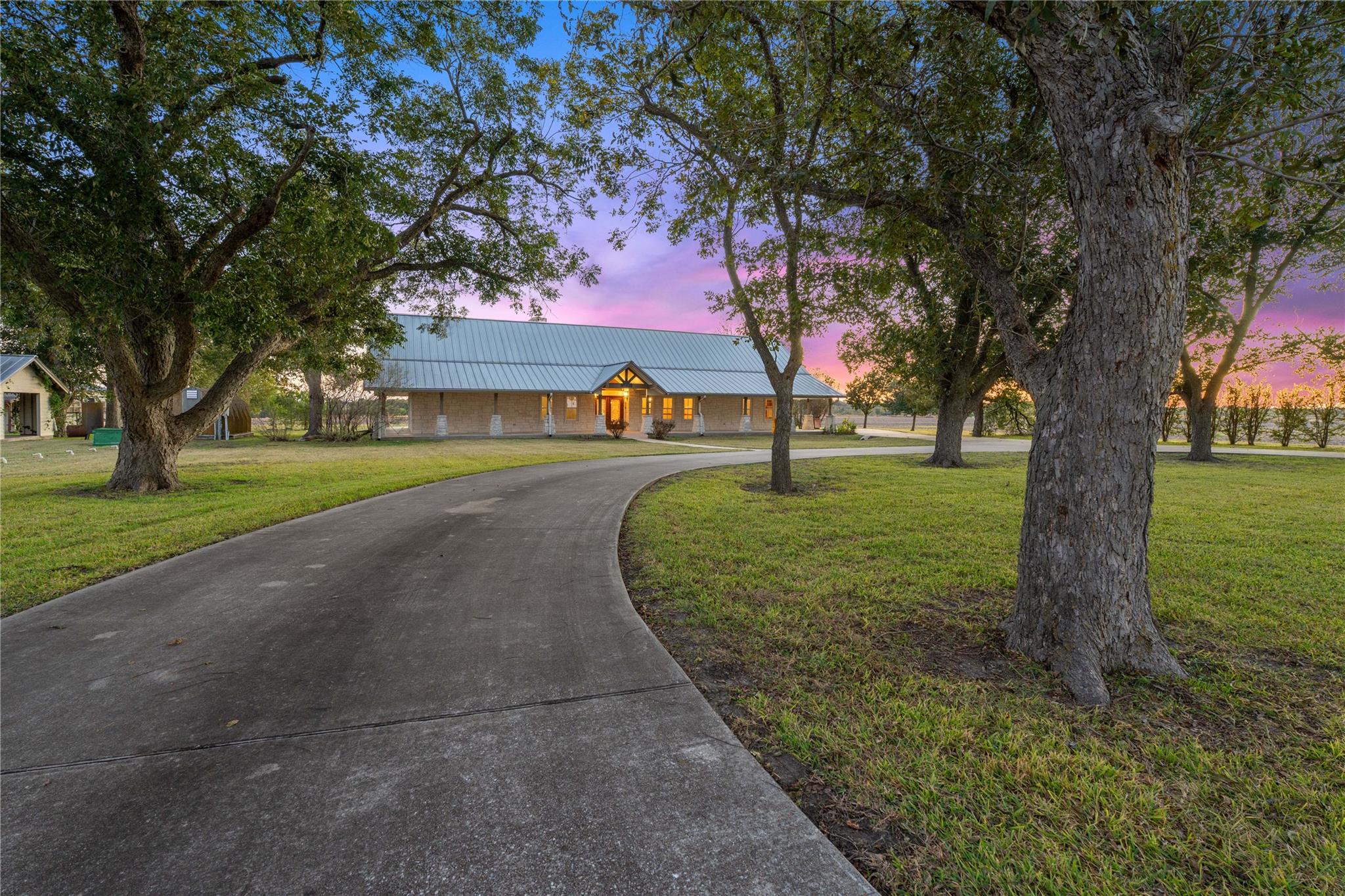 400 County Road 483 None Property Photo 37
