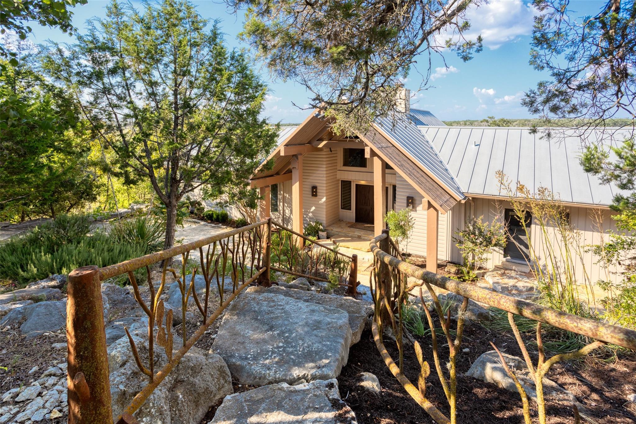 556 Cliff View Loop Property Photo 4