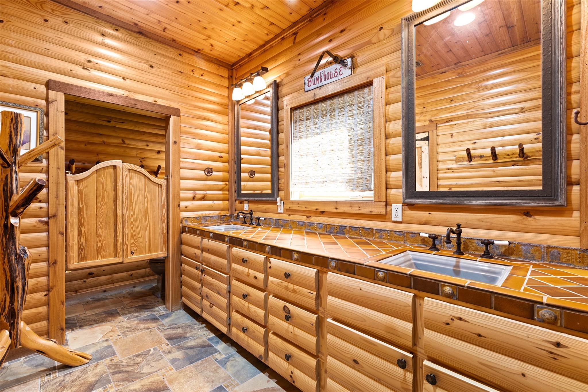 556 Cliff View Loop Property Photo 29