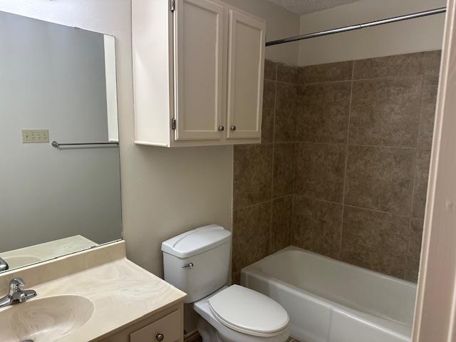 331 Fantail Loop #b Property Photo 13