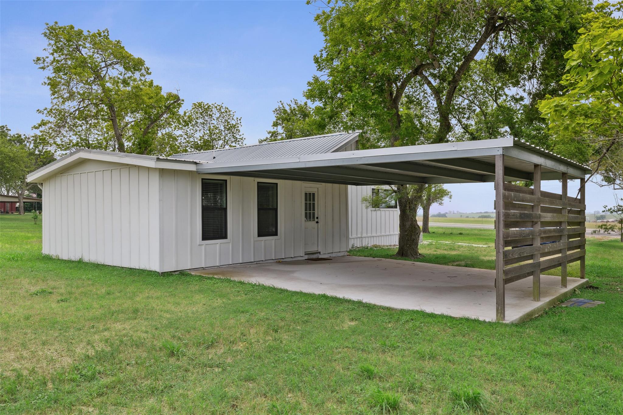 5530 Us Highway 90a None W Property Photo 24
