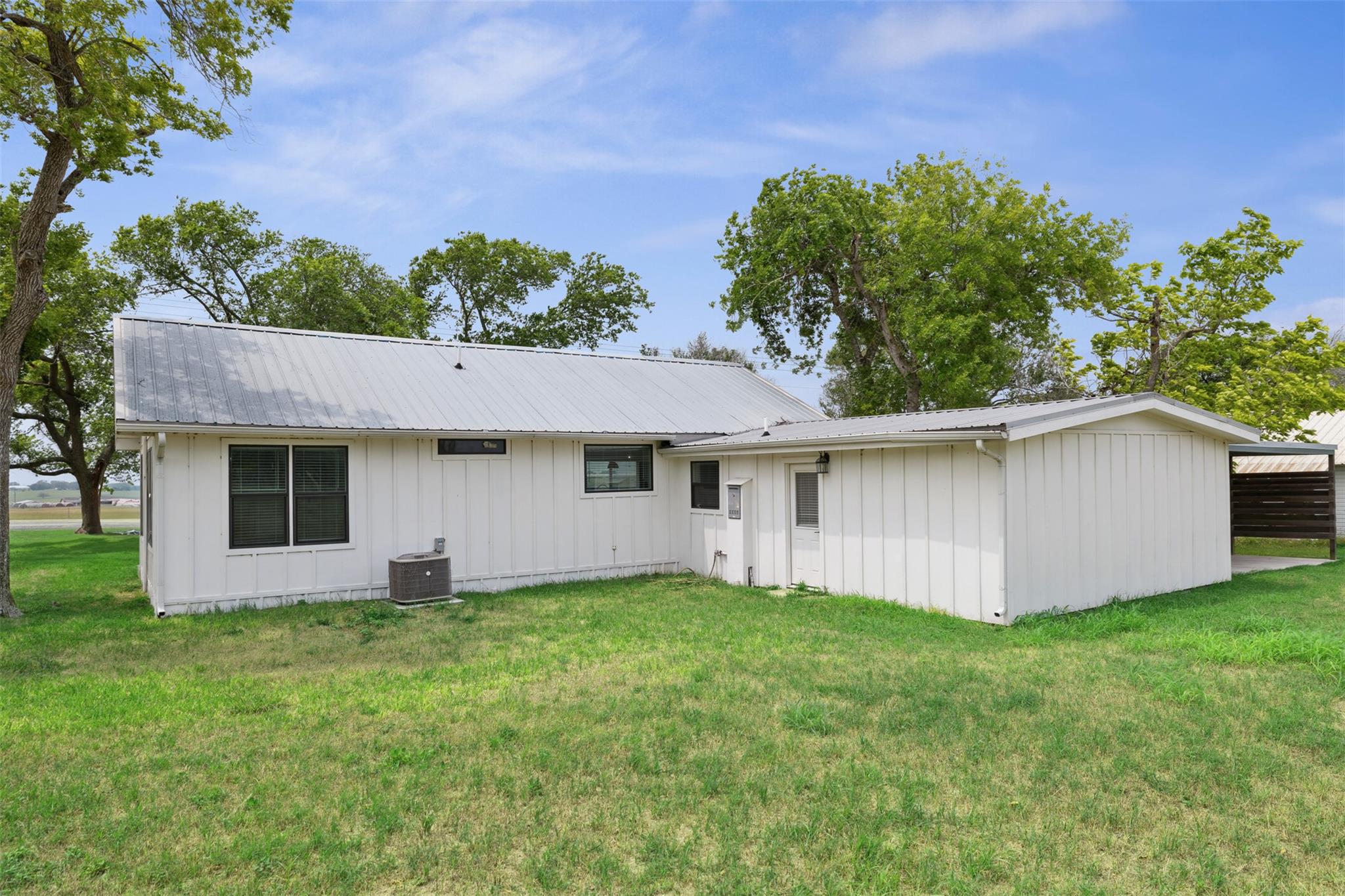 5530 Us Highway 90a None W Property Photo 25