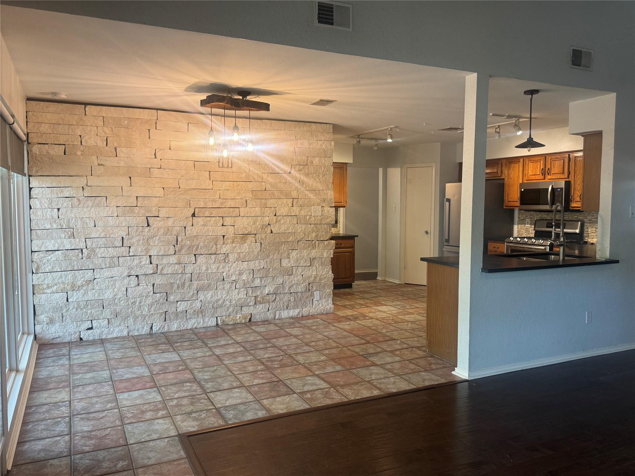 4311 Ganymede Dr Property Photo 4