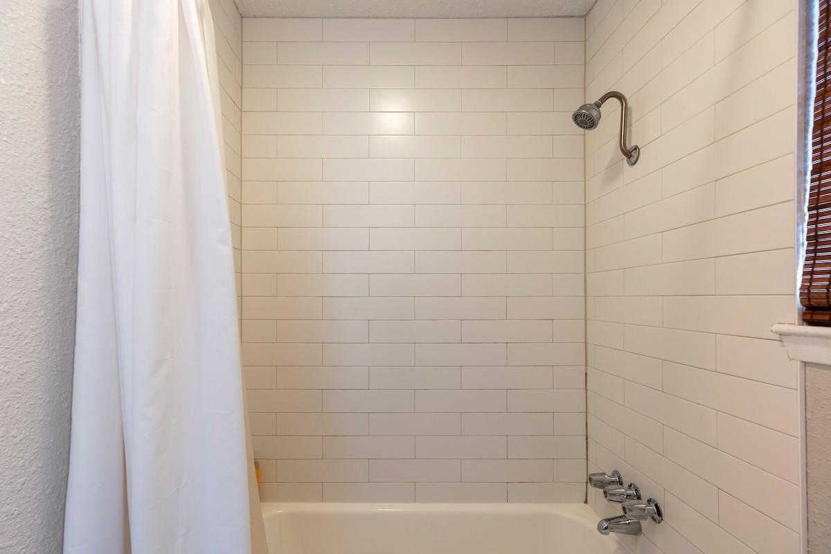 1711 Deerfield Dr Property Photo 40