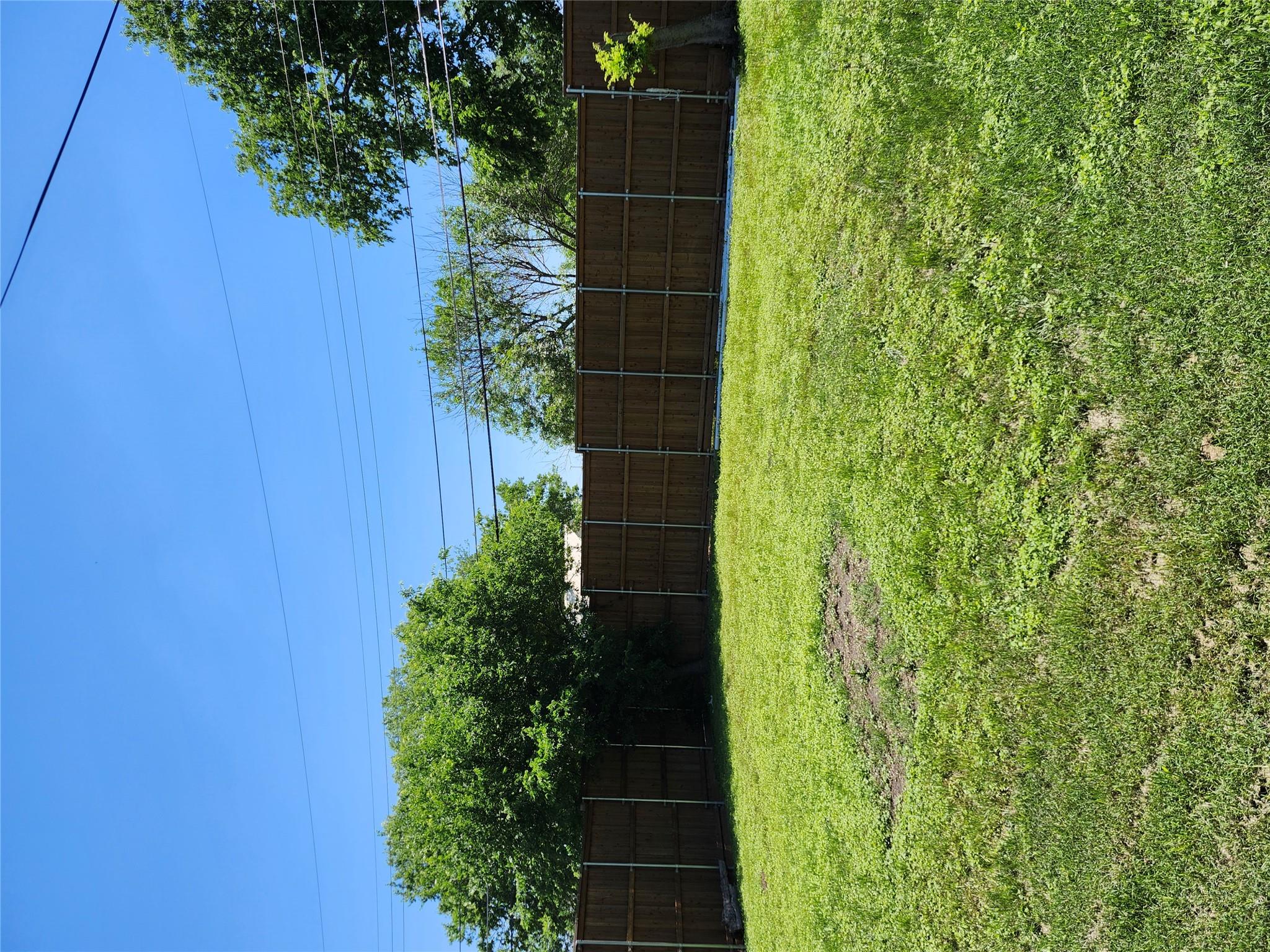 209 W Victory Ave Property Photo 20