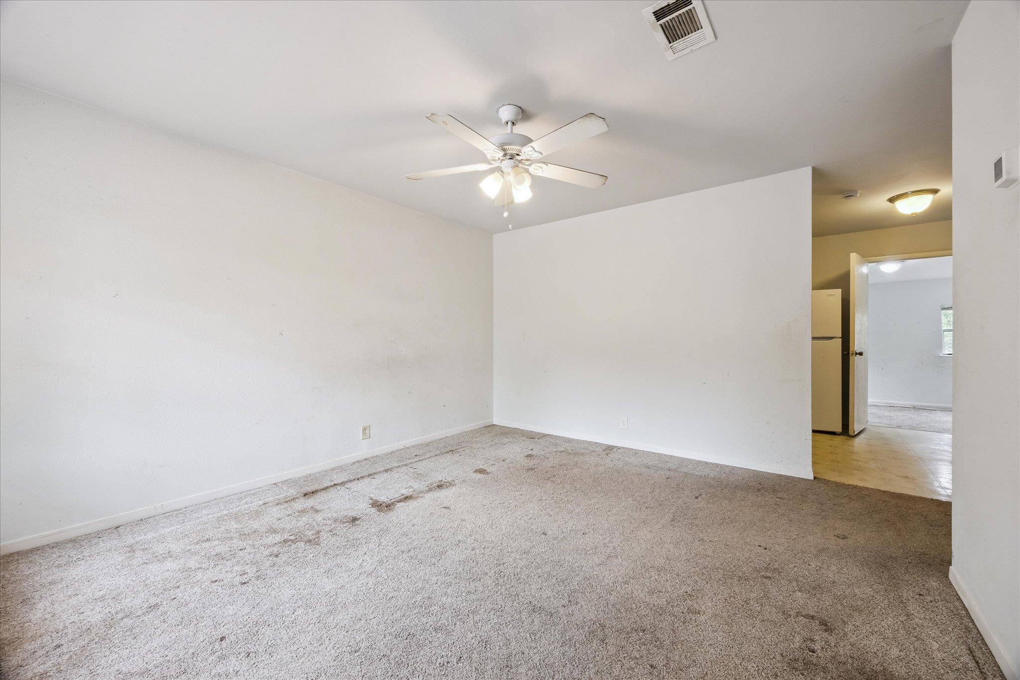402 Bramble Dr Property Photo 4