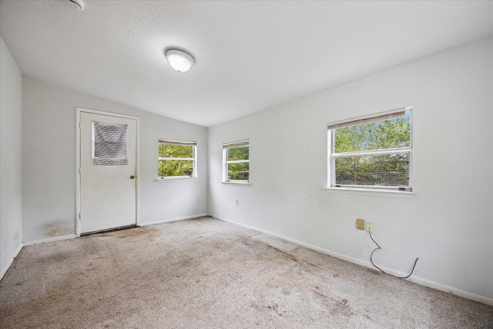 402 Bramble Dr Property Photo 18