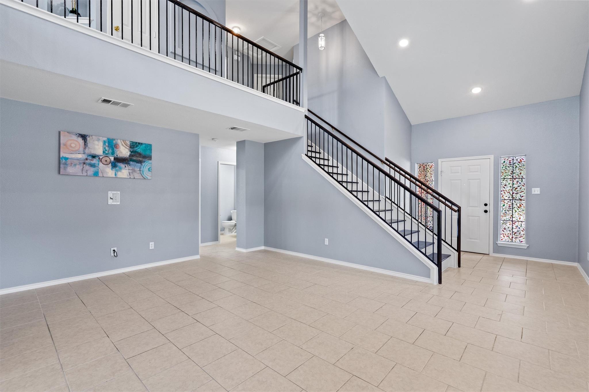 12629 James Polk St Property Photo 4